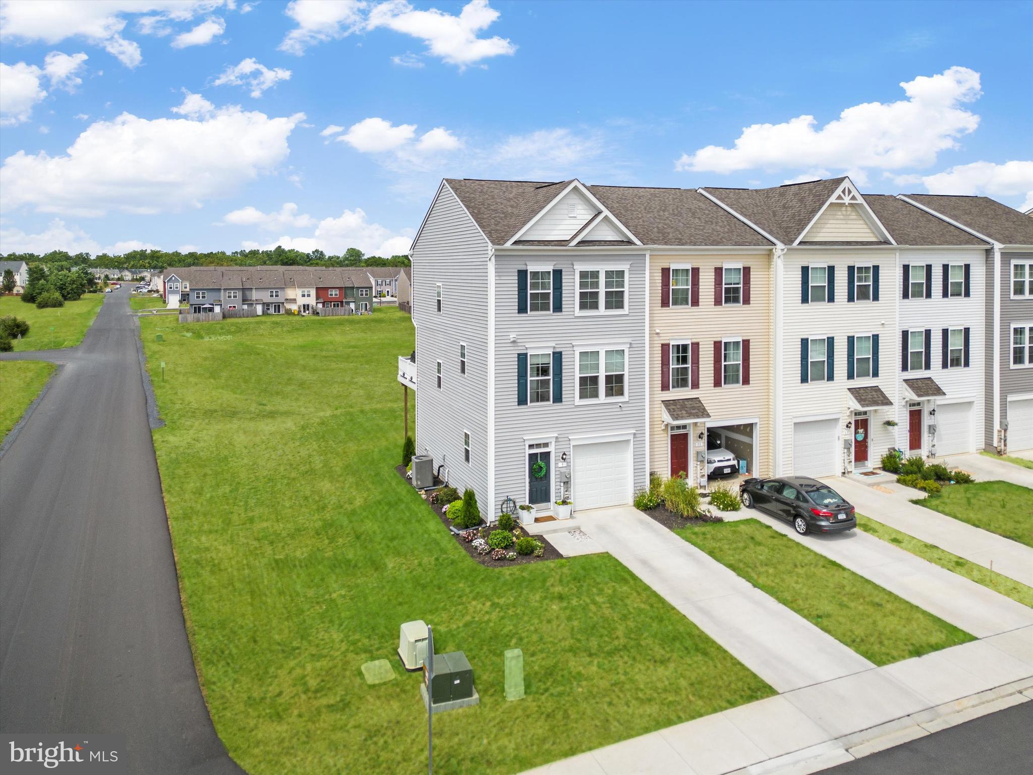 MCCAULEY CROSSING - Residential