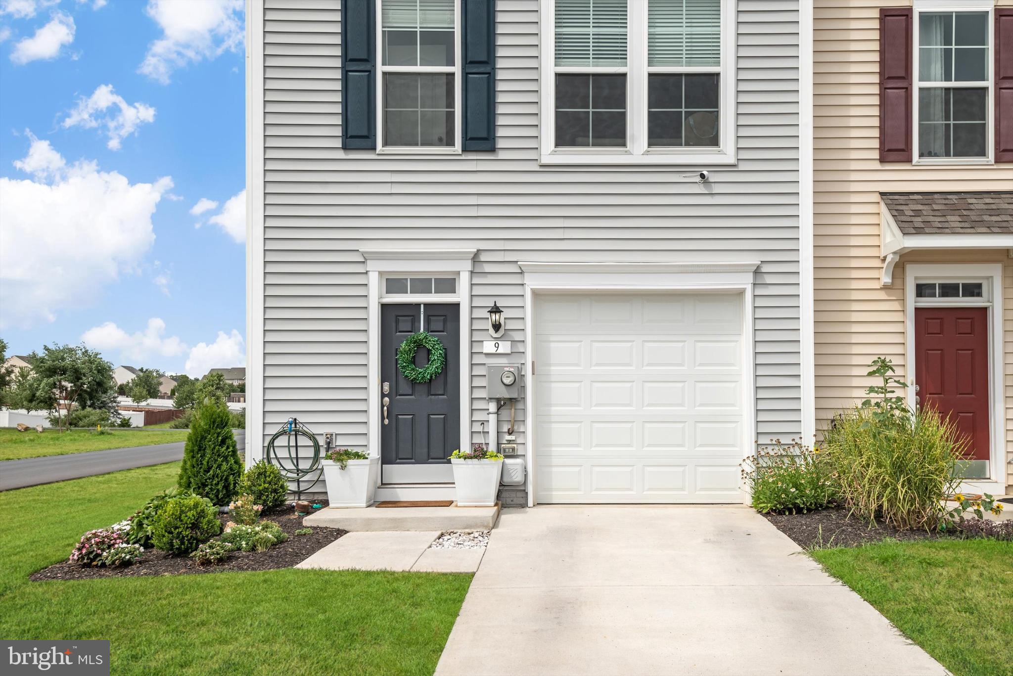 MCCAULEY CROSSING - Residential