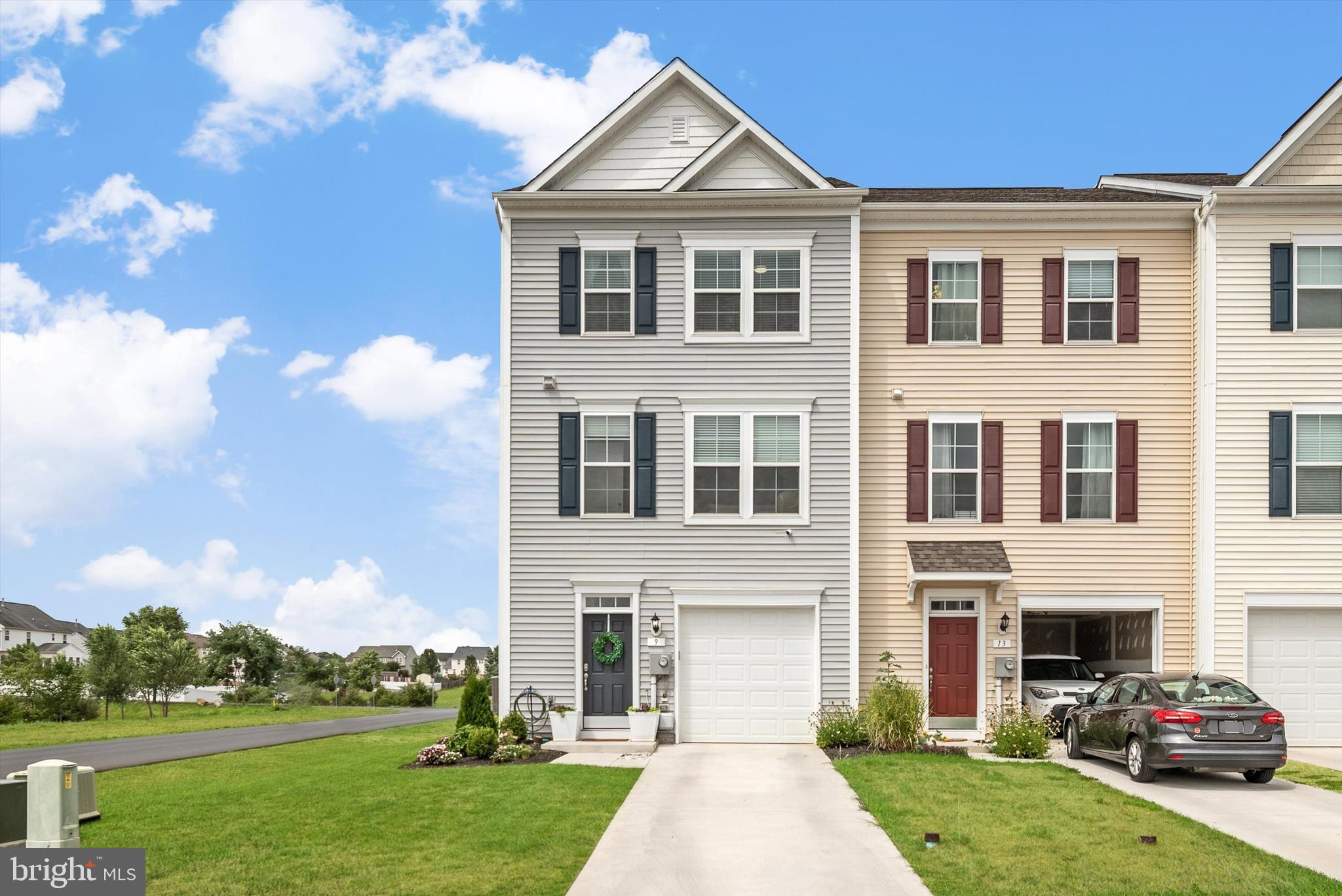 MCCAULEY CROSSING - Residential