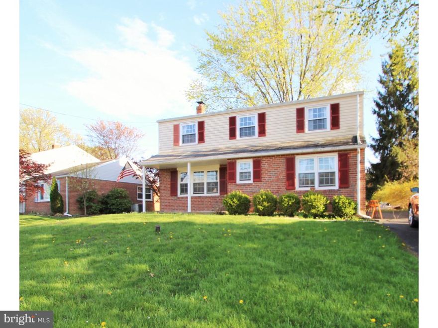 Wow! 4 bedroom single nestled in the Sweet Briar neighborhood of King of Prussia. Available immediately! The location is ideal, just a short trip to the KOP Mall, the new town center, and a plethora of restaurants and shops. An extended driveway provides excellent parking space and leads up to the screened in back patio. A large, level backyard is surrounded by trees, giving you more privacy. Enter directly into the small foyer with coat closet, which opens up into the spacious living room. the living room receives tons of natural light and overlooks the front of the home. A separate family room includes an updated powder room and leads out to the mud/laundry room. No more trekking muddy shoes through the home! The mudroom leads out to the driveway for easy access. The spacious kitchen has been nicely updated and includes space for a breakfast table. Stainless steel appliances include kitchen cook-top, built-in dishwasher, refrigerator (will be installed prior to move-in), built-in microwave and wall oven. If you're entertaining guests, the formal dining room is just steps away and includes views of the backyard. The master suite is the perfect retreat after a long day! gleaming hardwood floors, a large, walk-in closet/dressing area and a beautiful full bathroom with stall shower are included. The additional three bedrooms all include hardwoods, good closet space and share the completely updated full bathroom with shower/tub. An unfinished basement is available for all of your storage needs! Pets will be considered, no cats and only small dogs under 20lbs. An extra $42/month per pet will be added to the rent. Why wait? Give us a call today to schedule your private tour!