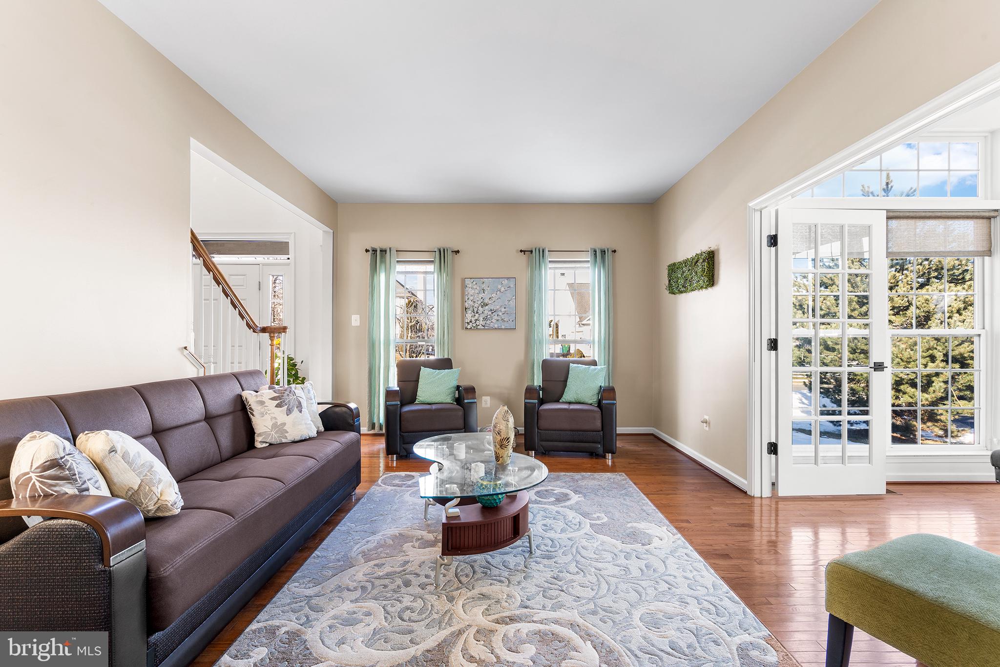 FOX RUN ESTATES - Residential