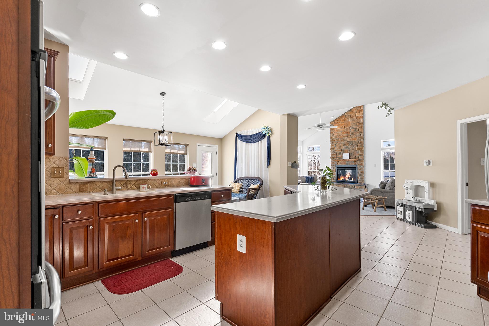 FOX RUN ESTATES - Residential