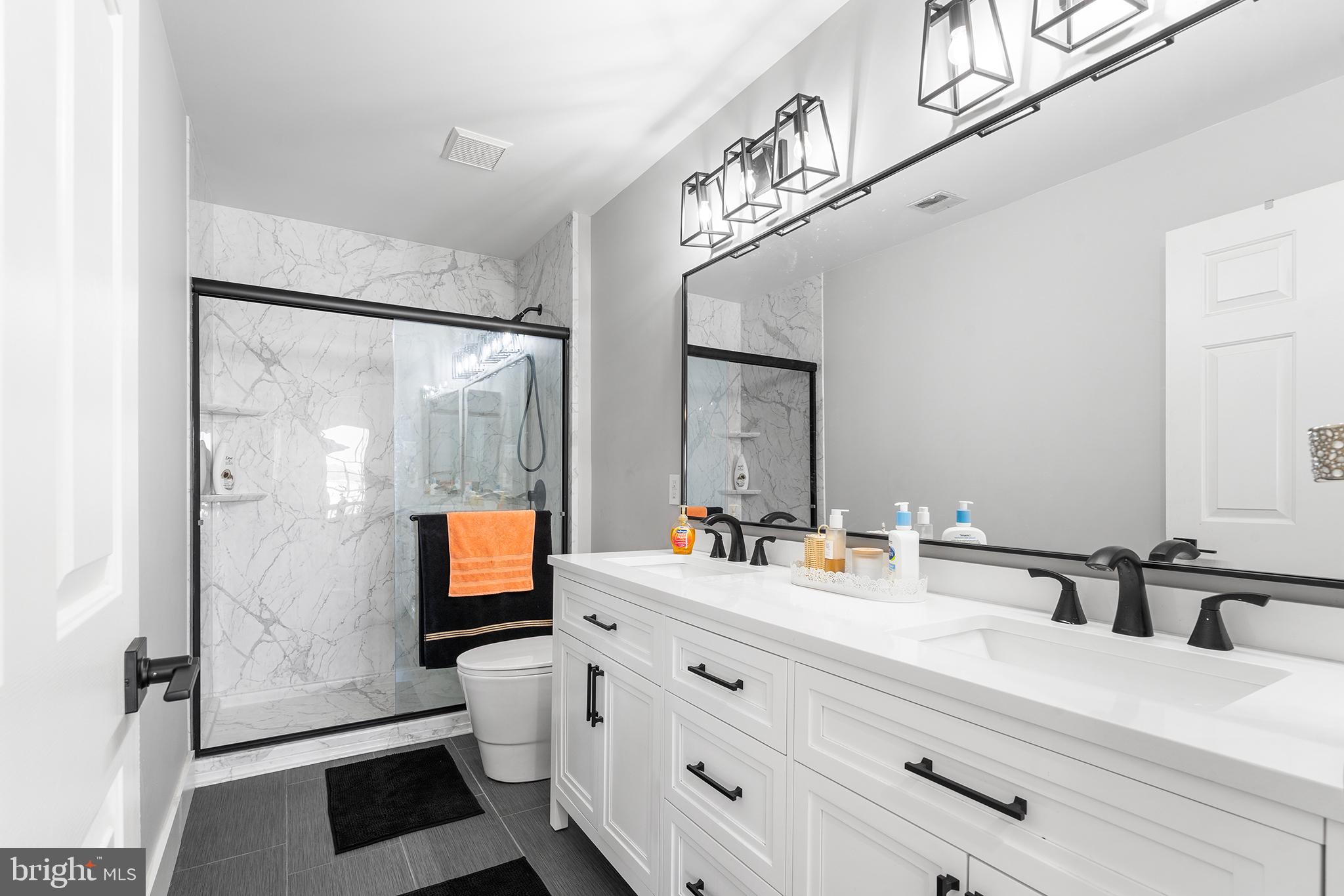 FOX RUN ESTATES - Residential