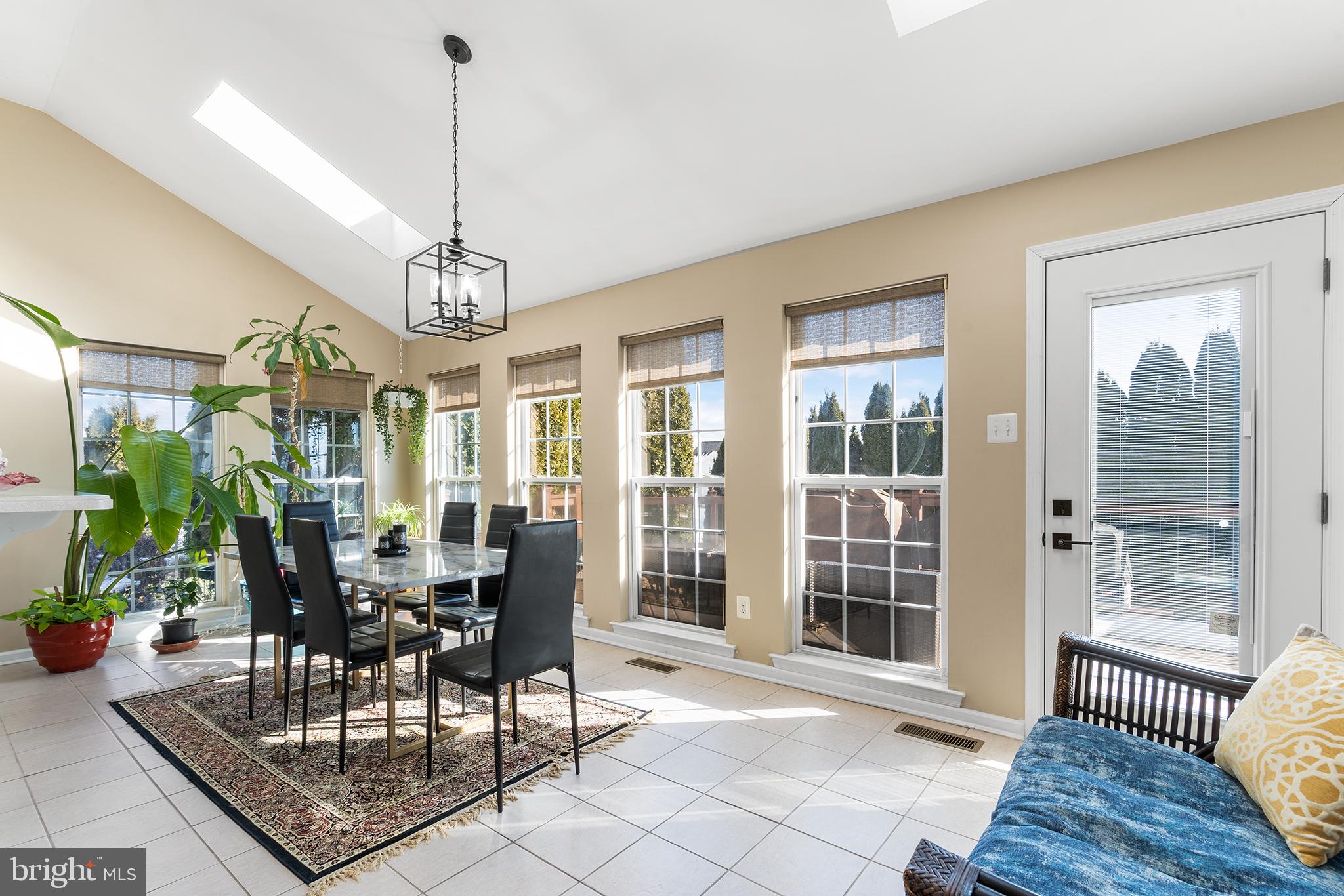 FOX RUN ESTATES - Residential