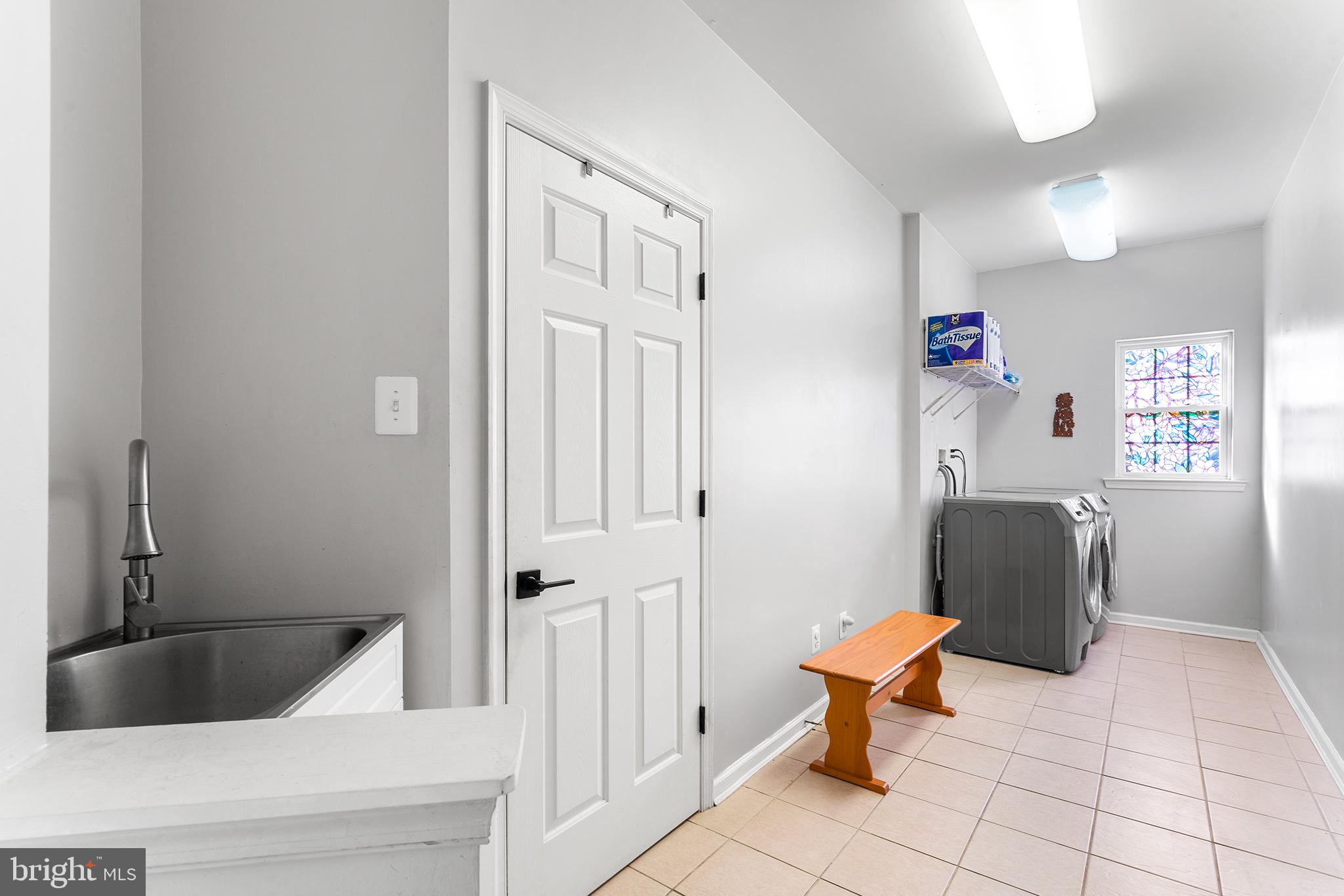 FOX RUN ESTATES - Residential