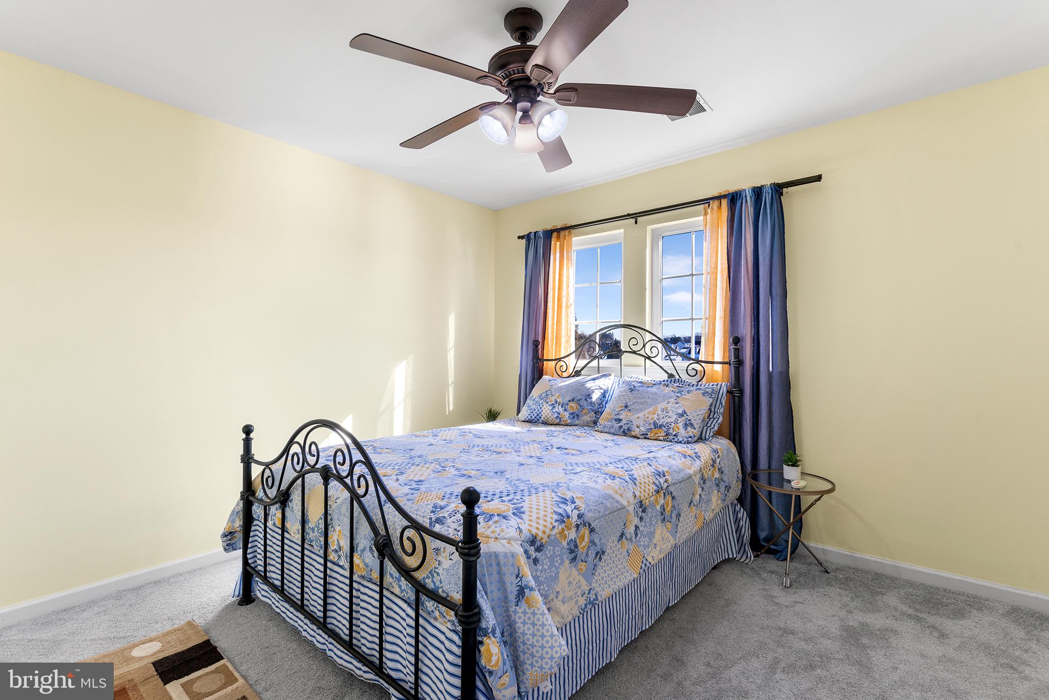 FOX RUN ESTATES - Residential