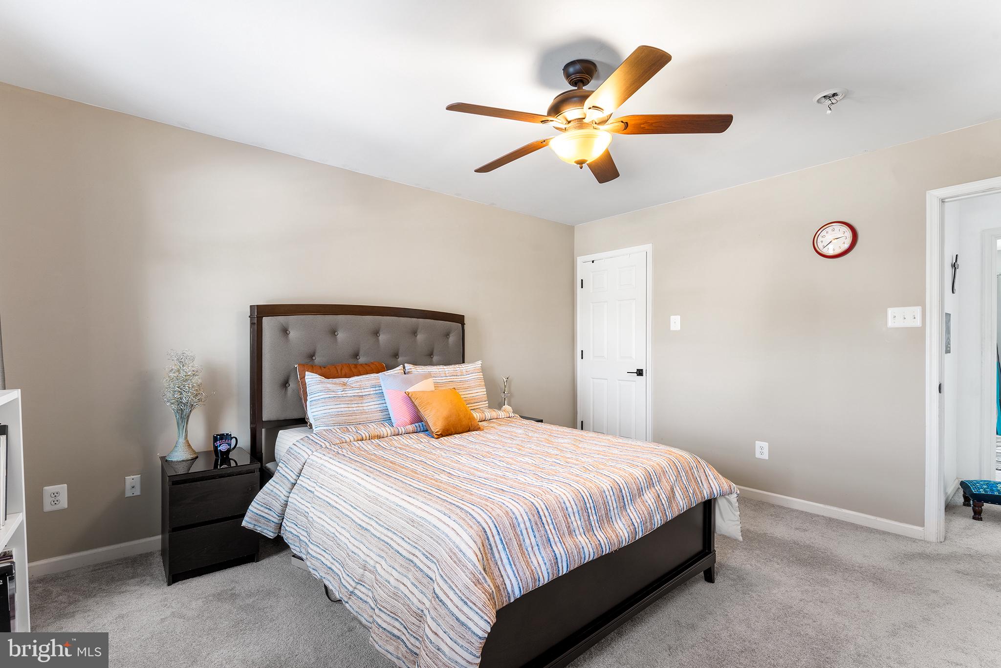 FOX RUN ESTATES - Residential