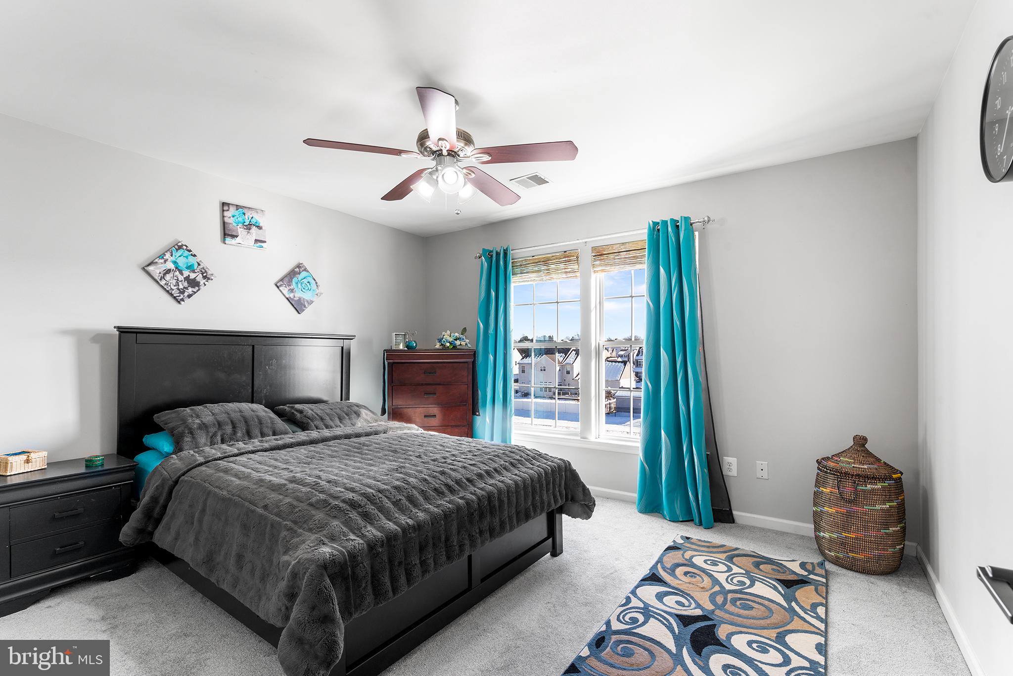 FOX RUN ESTATES - Residential