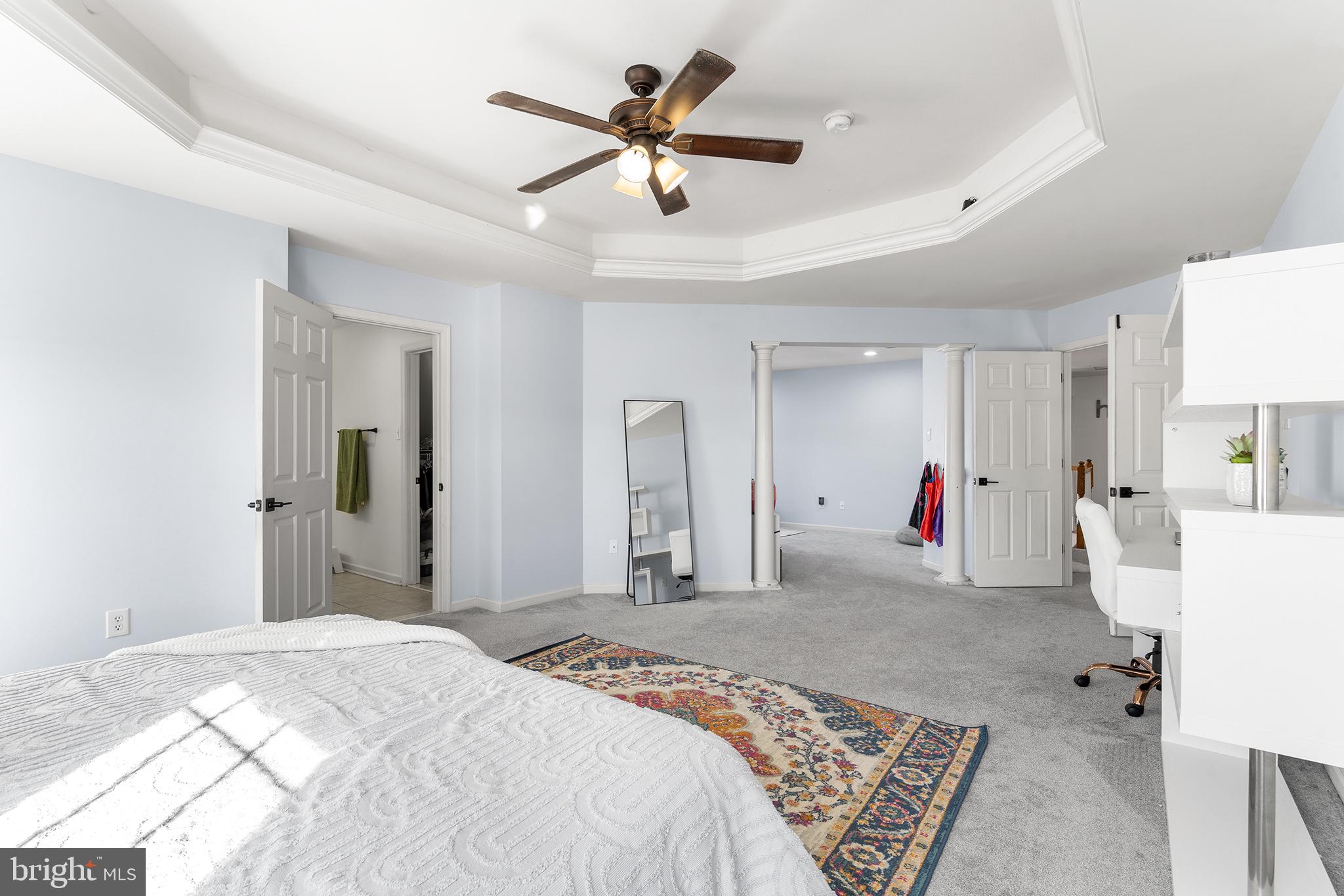 FOX RUN ESTATES - Residential