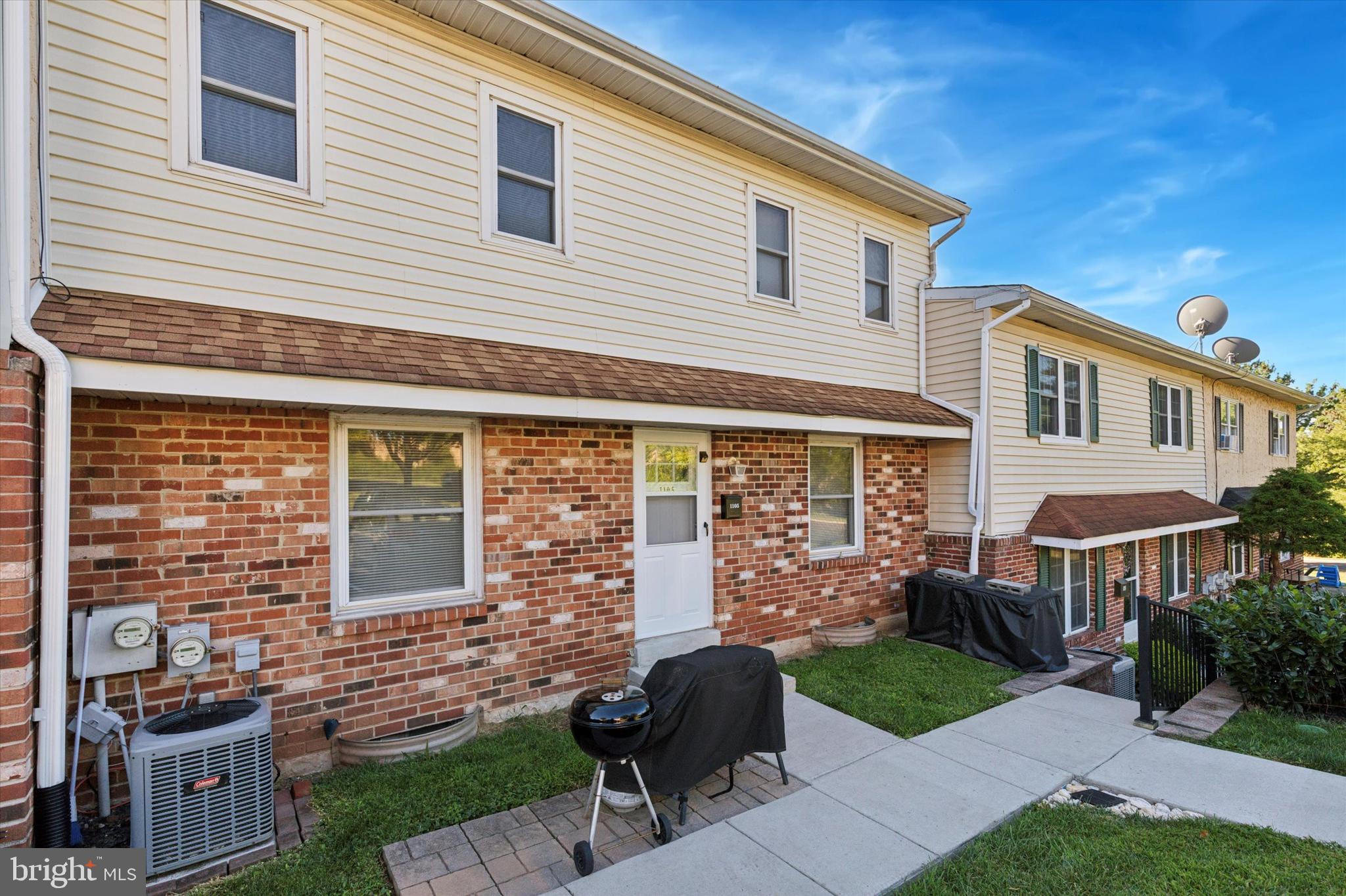 1105 WHITPAIN HILLS