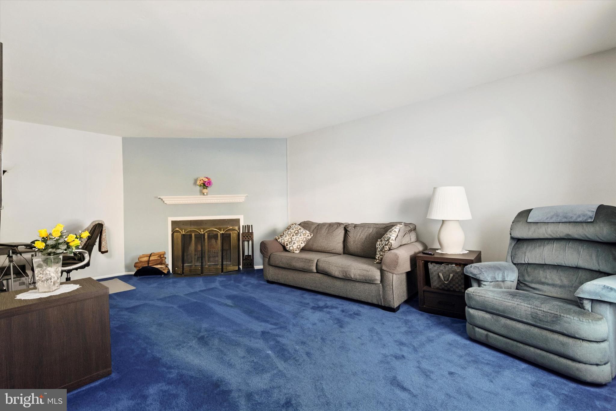 1105 WHITPAIN HILLS