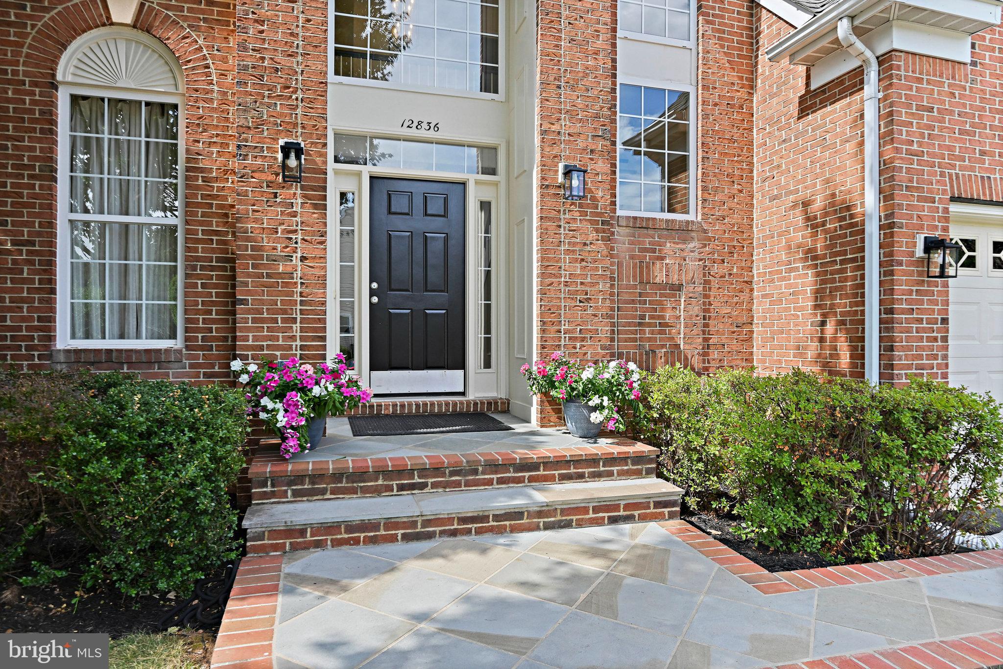 SYCAMORE LAKES - Residential