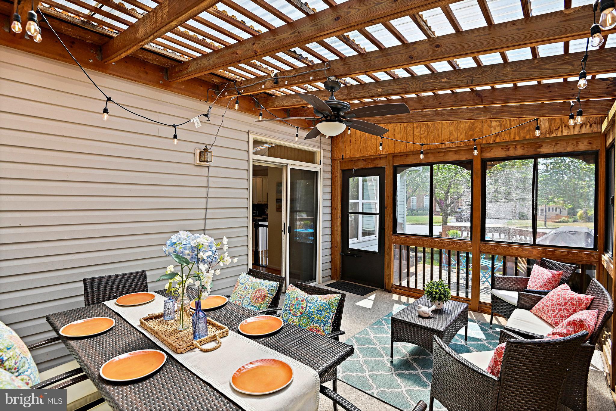 SYCAMORE LAKES - Residential