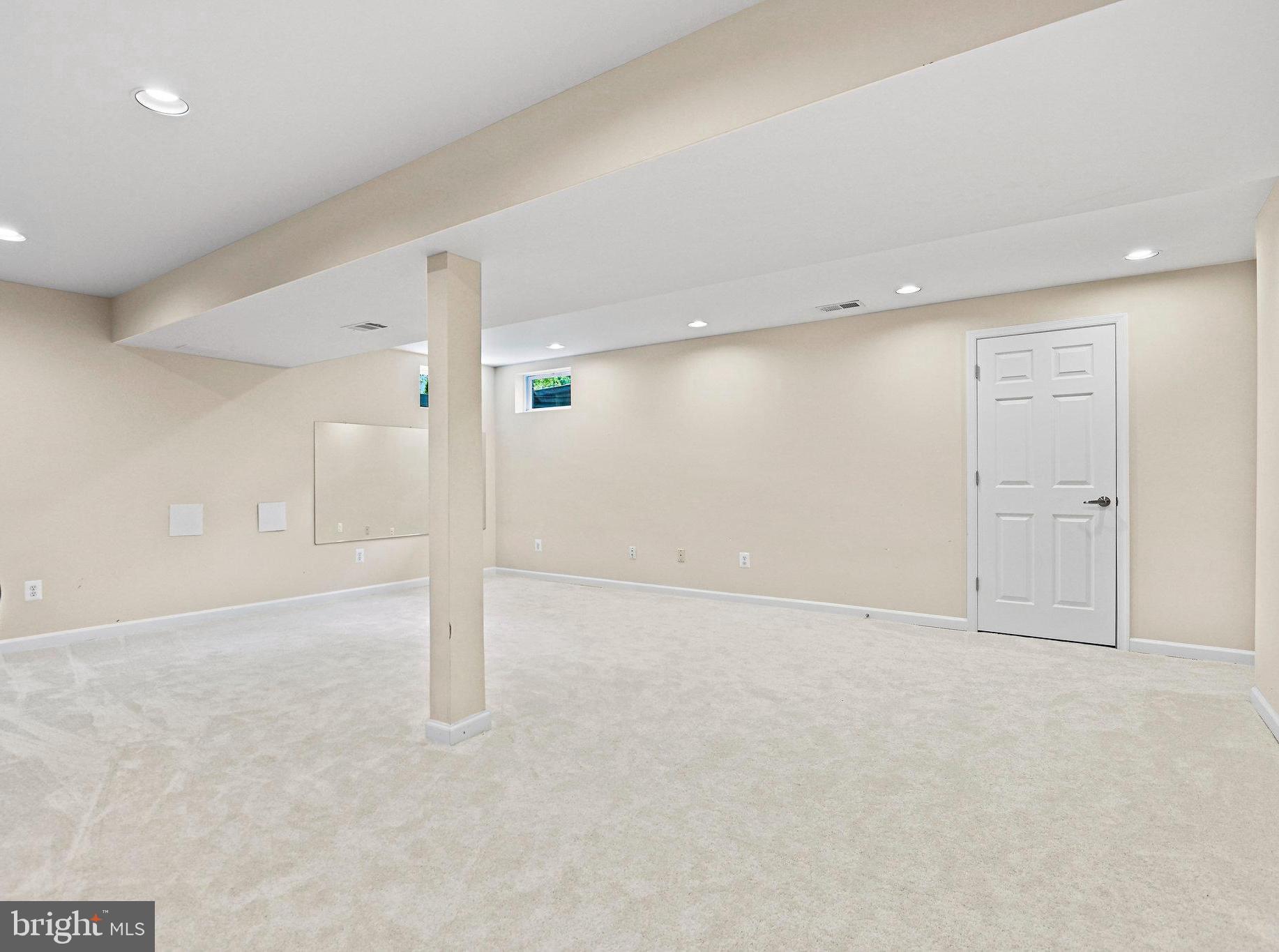 SYCAMORE LAKES - Residential