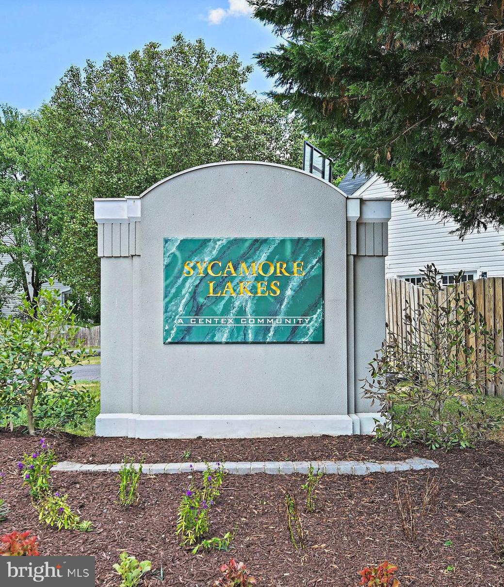 SYCAMORE LAKES - Residential