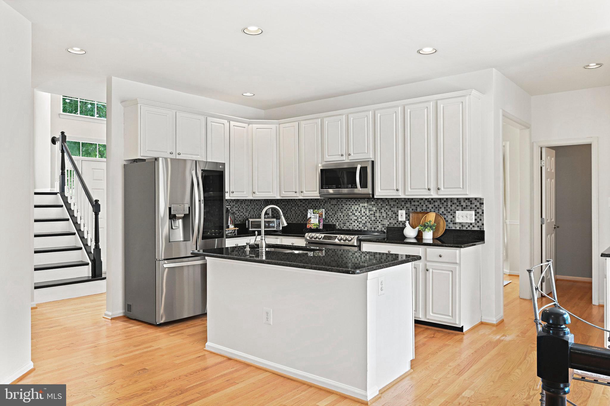 SYCAMORE LAKES - Residential