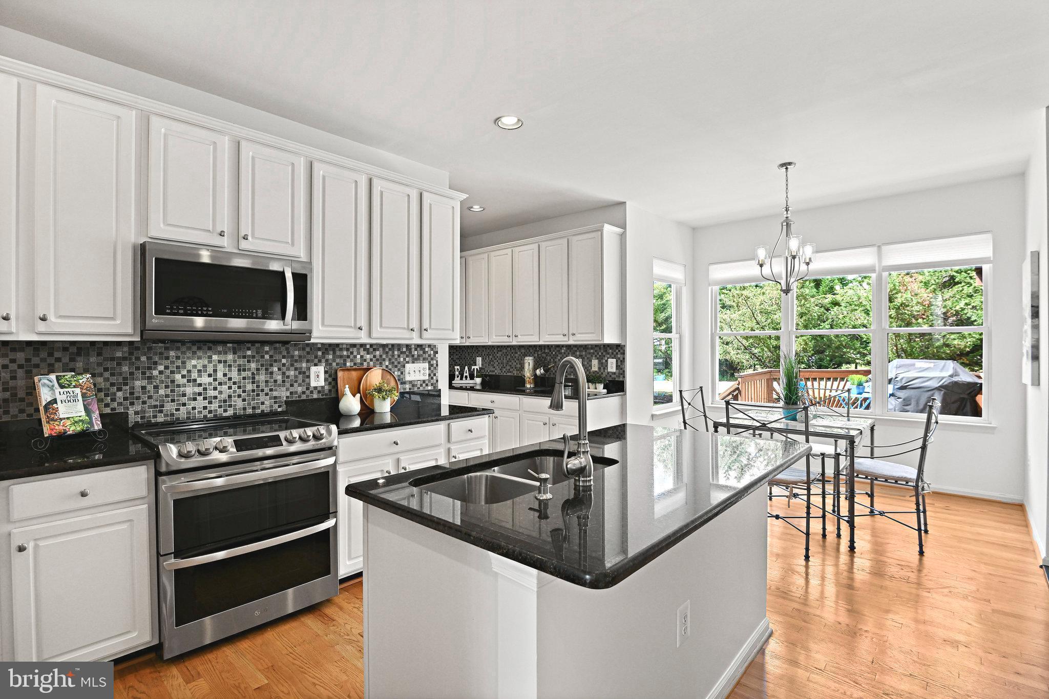 SYCAMORE LAKES - Residential