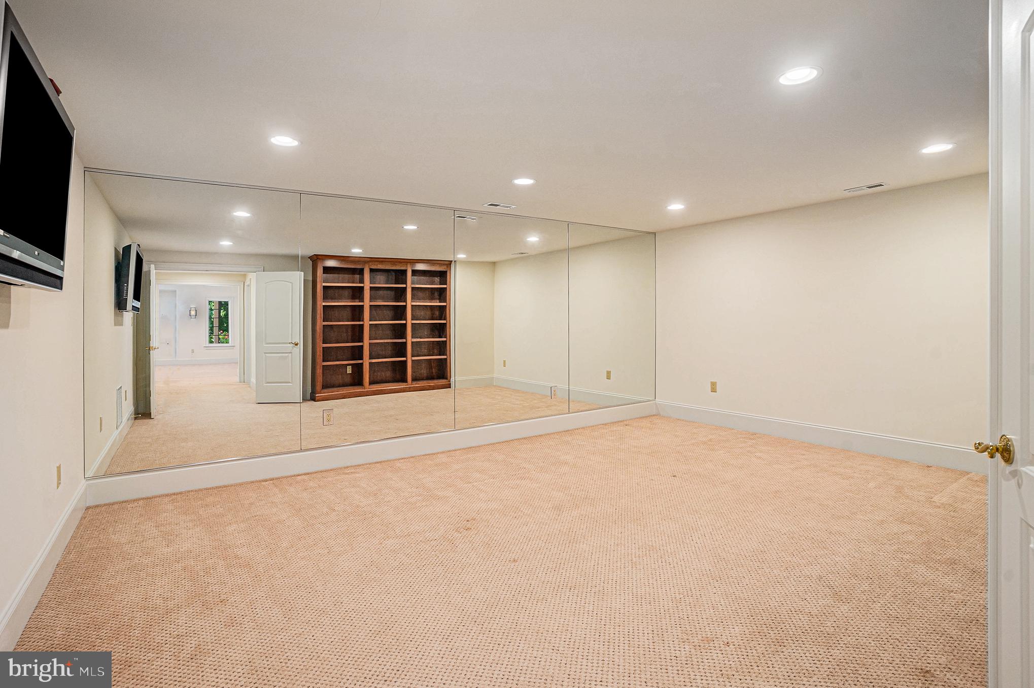 HAVERFORD RESERVE - Residential