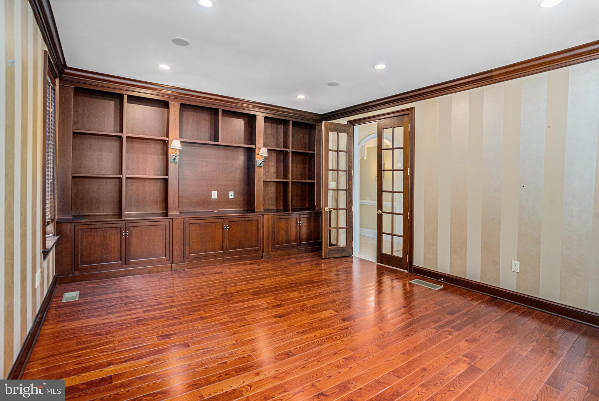 HAVERFORD RESERVE - Residential