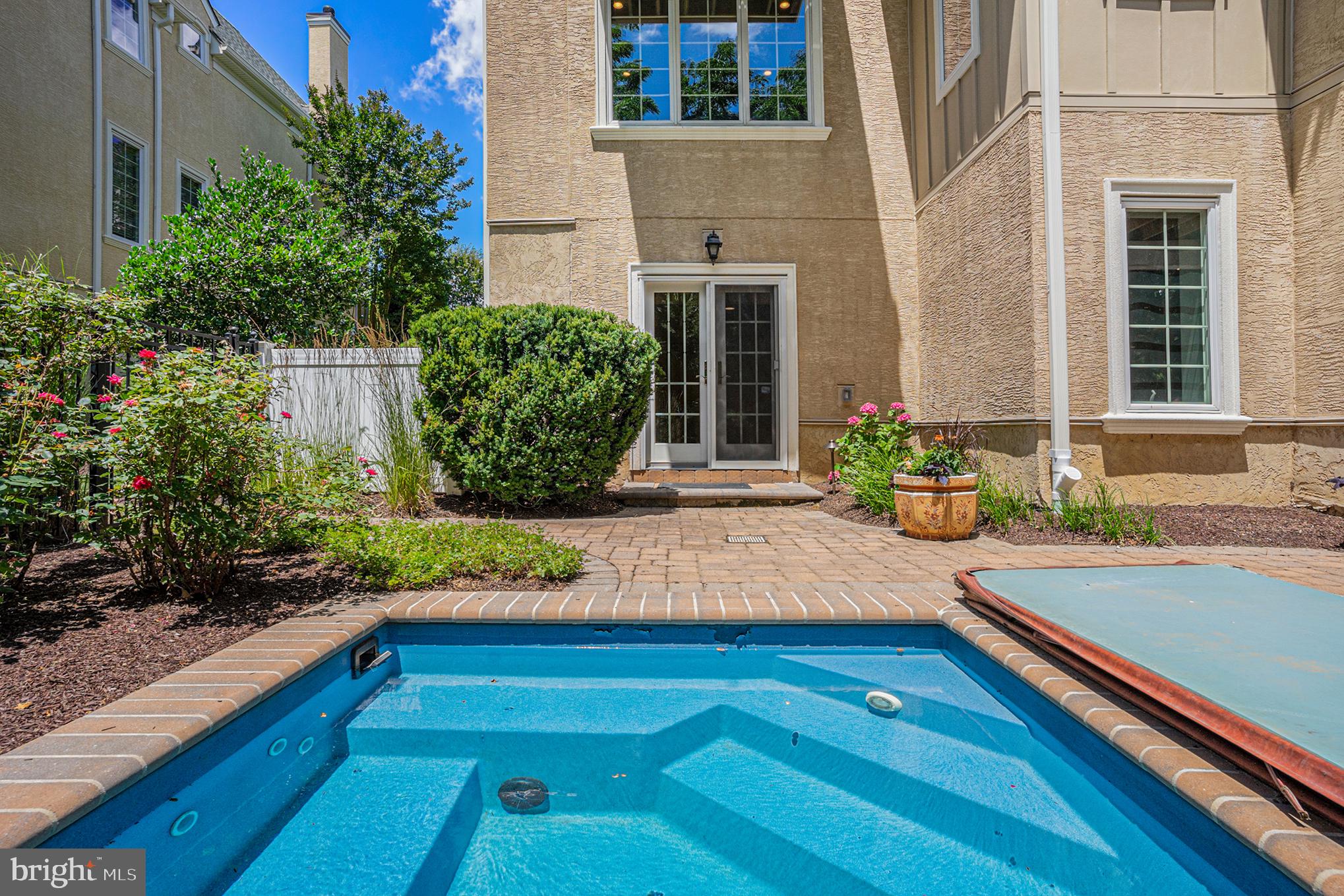 HAVERFORD RESERVE - Residential