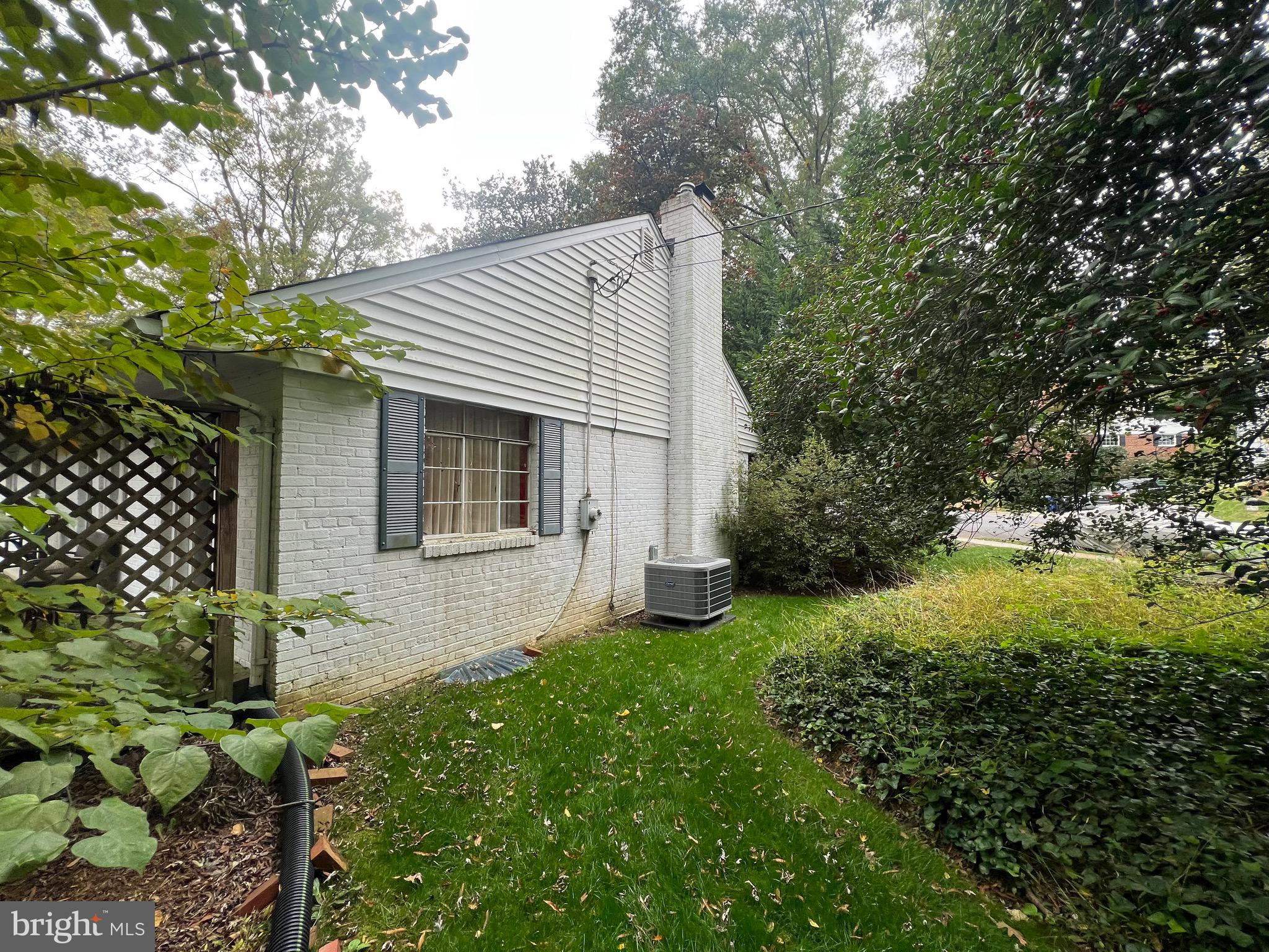 BROYHILL FOREST - Residential