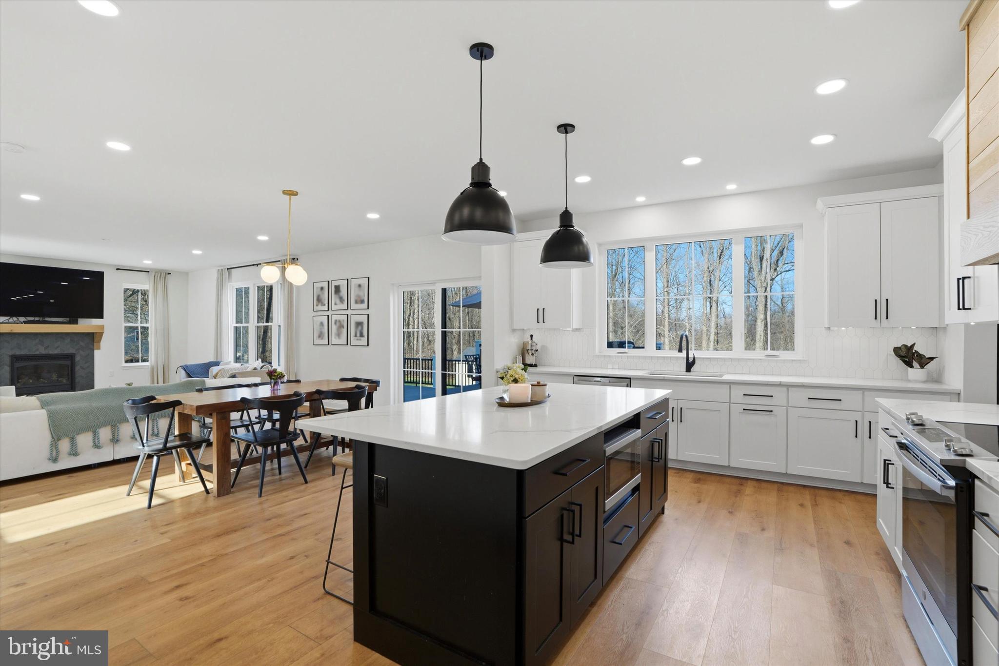 PROVIDENCE MEADOWS - Residential