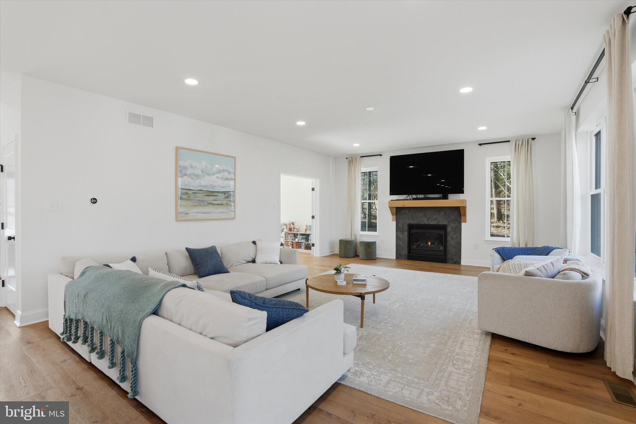 PROVIDENCE MEADOWS - Residential