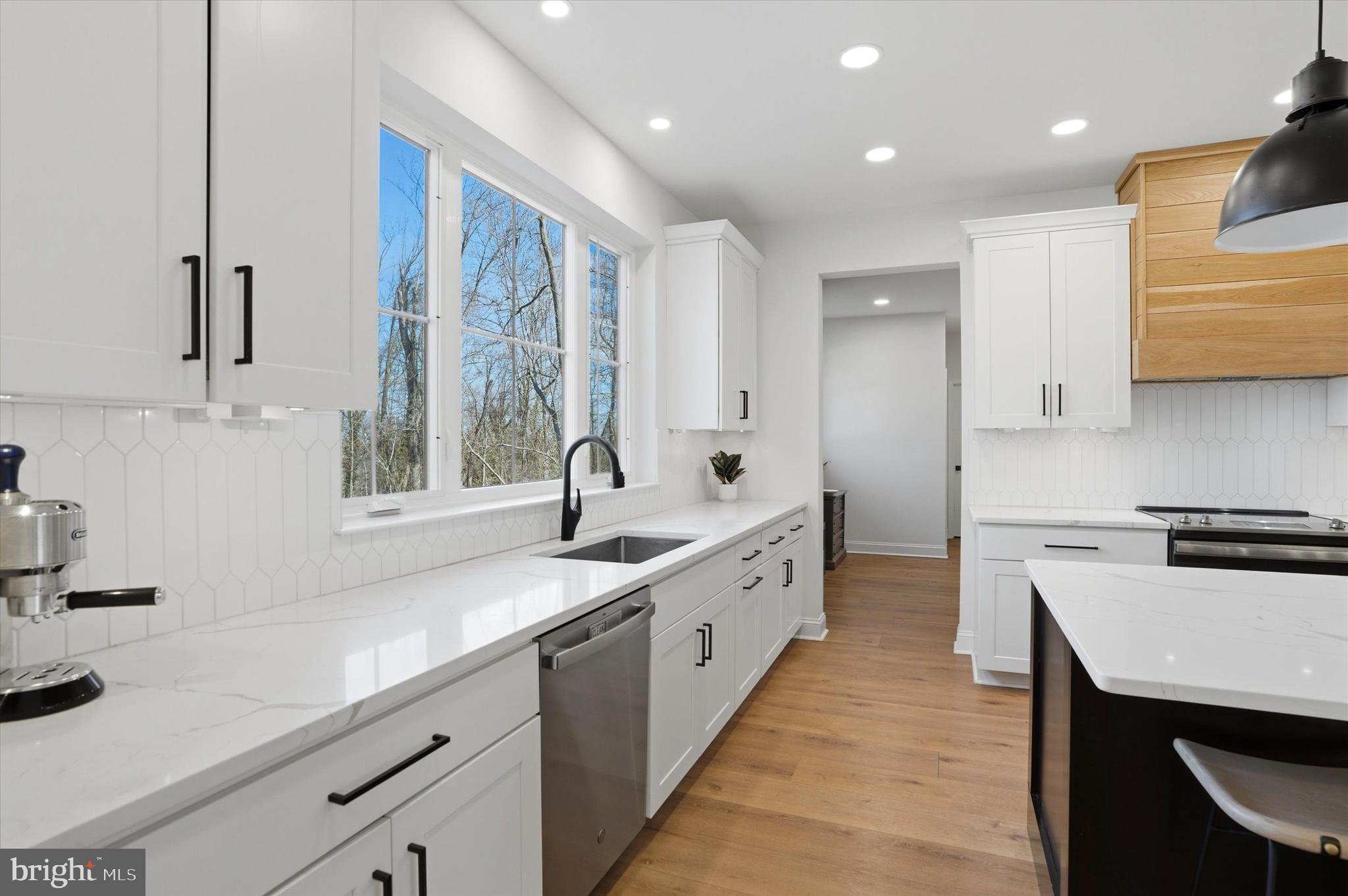 PROVIDENCE MEADOWS - Residential