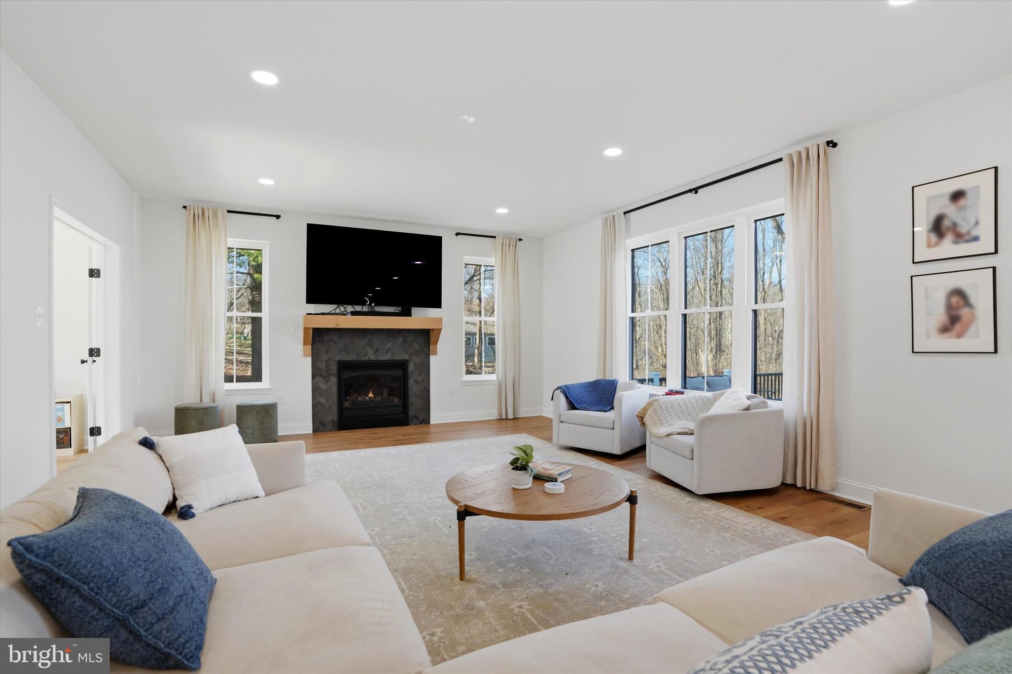 PROVIDENCE MEADOWS - Residential