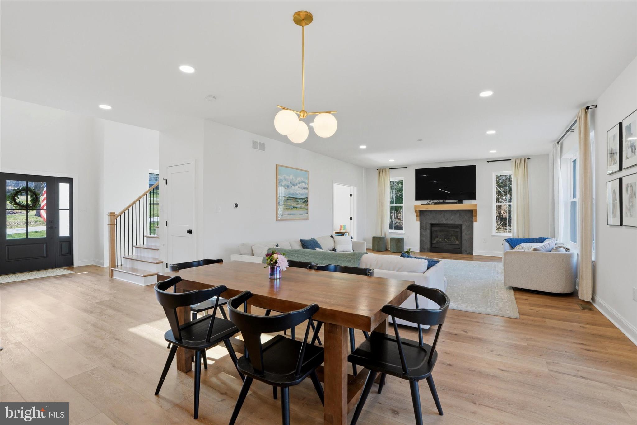 PROVIDENCE MEADOWS - Residential