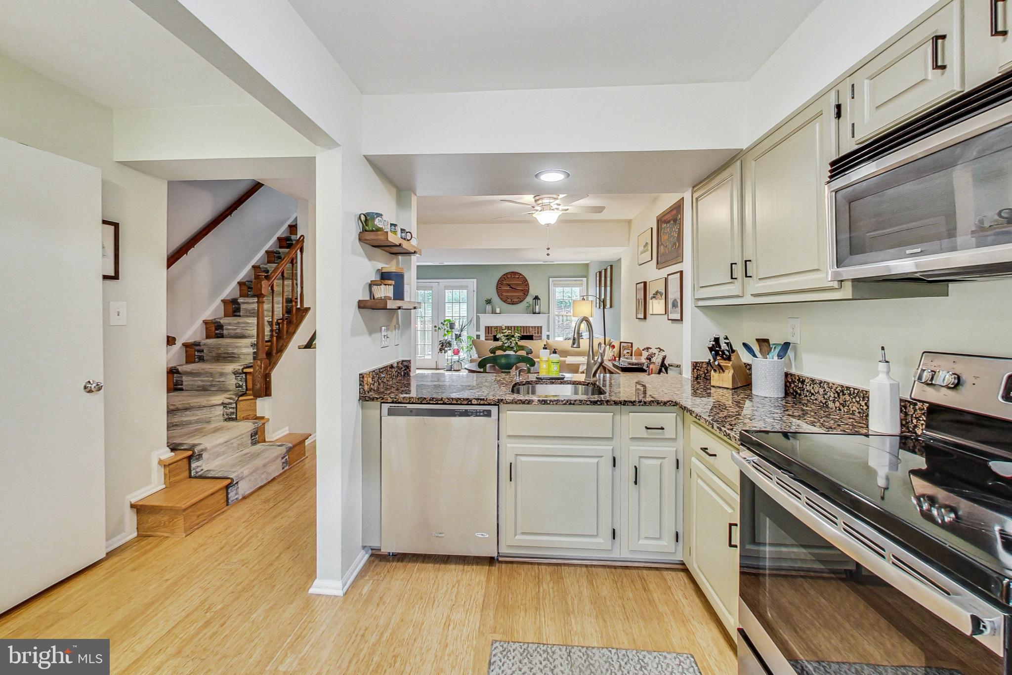 WINDGATE II - Residential