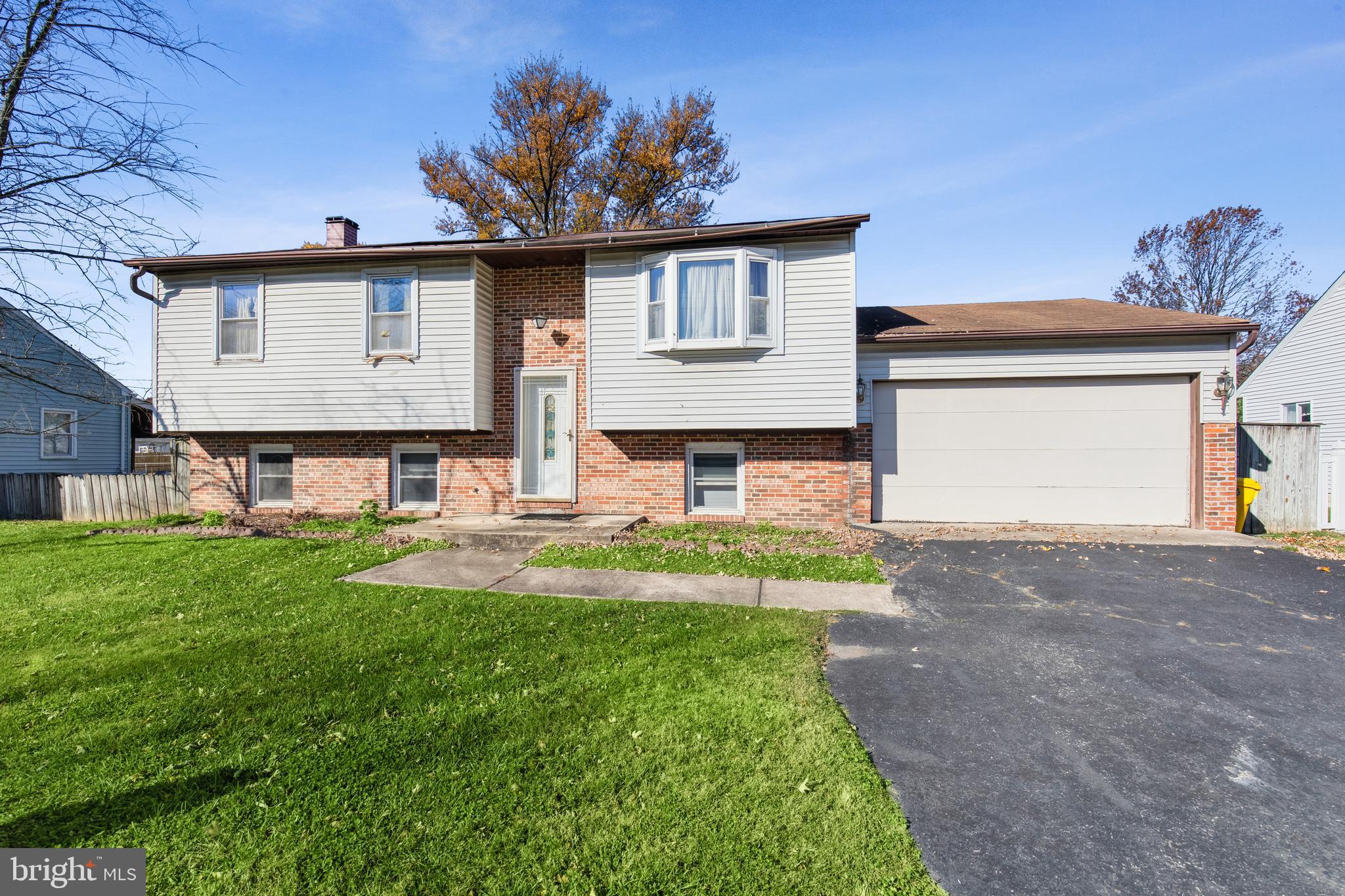 RIDGE VIEW - Residential