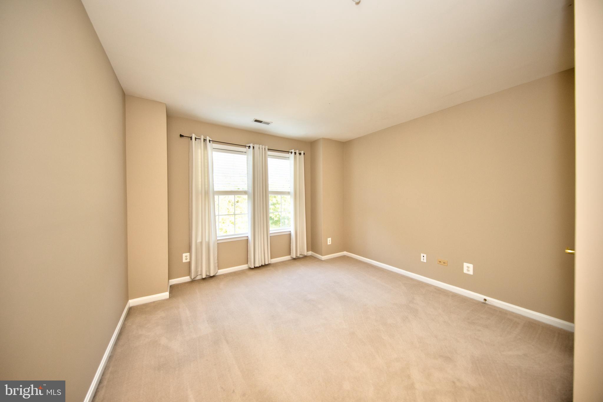 IRWINS CHOICE - Residential Lease