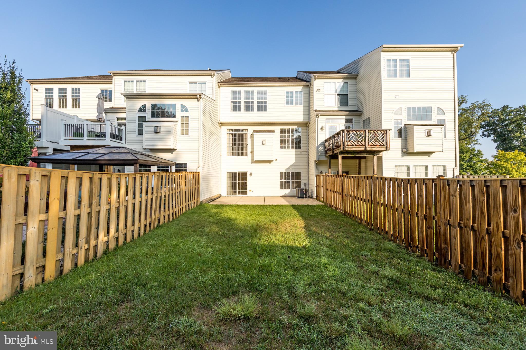 IRWINS CHOICE - Residential Lease