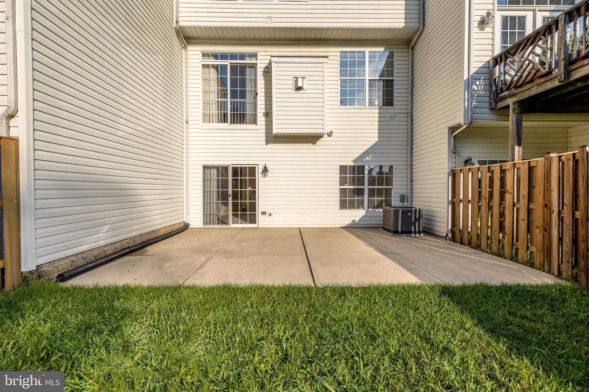 IRWINS CHOICE - Residential Lease