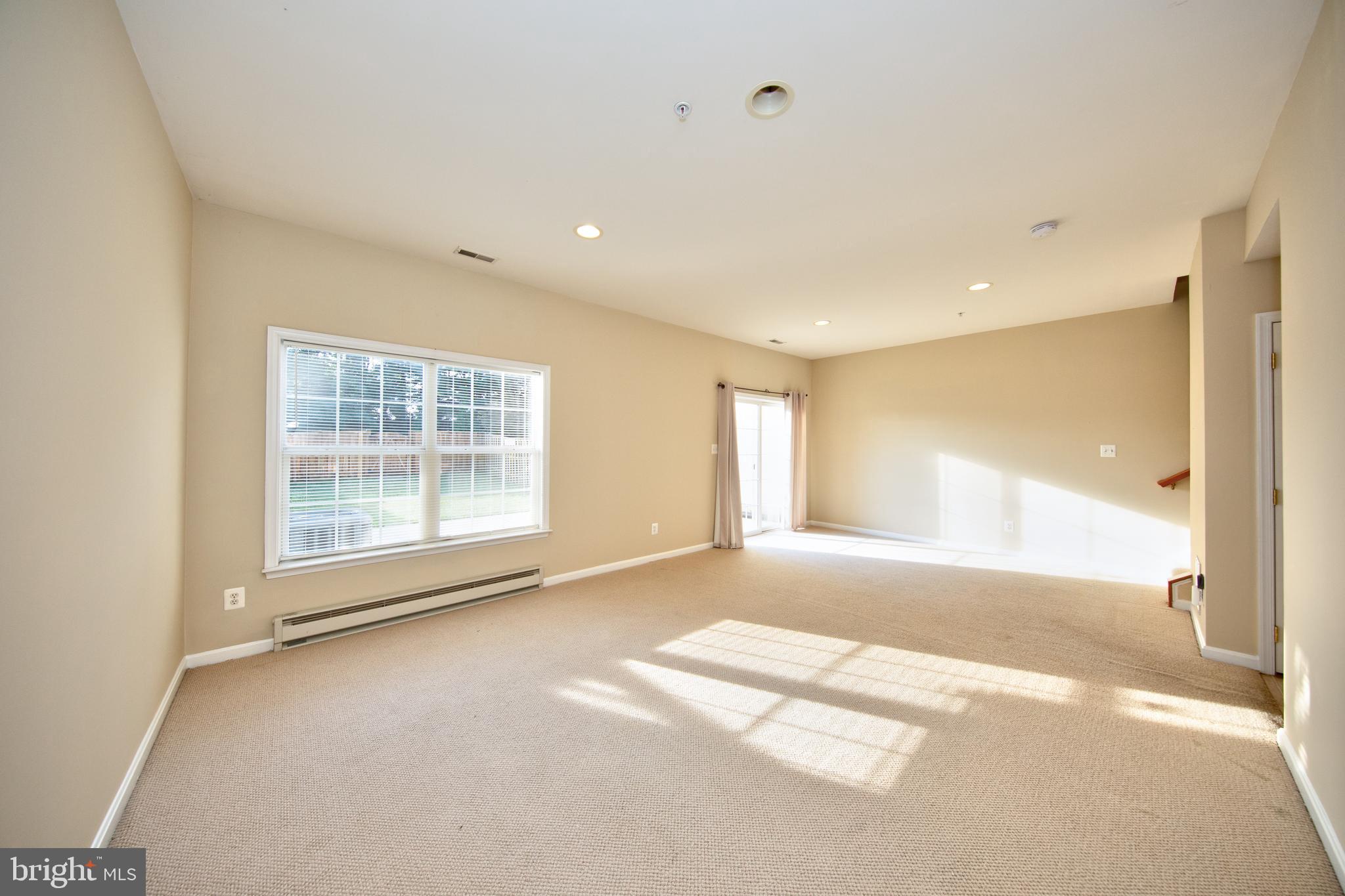 IRWINS CHOICE - Residential Lease