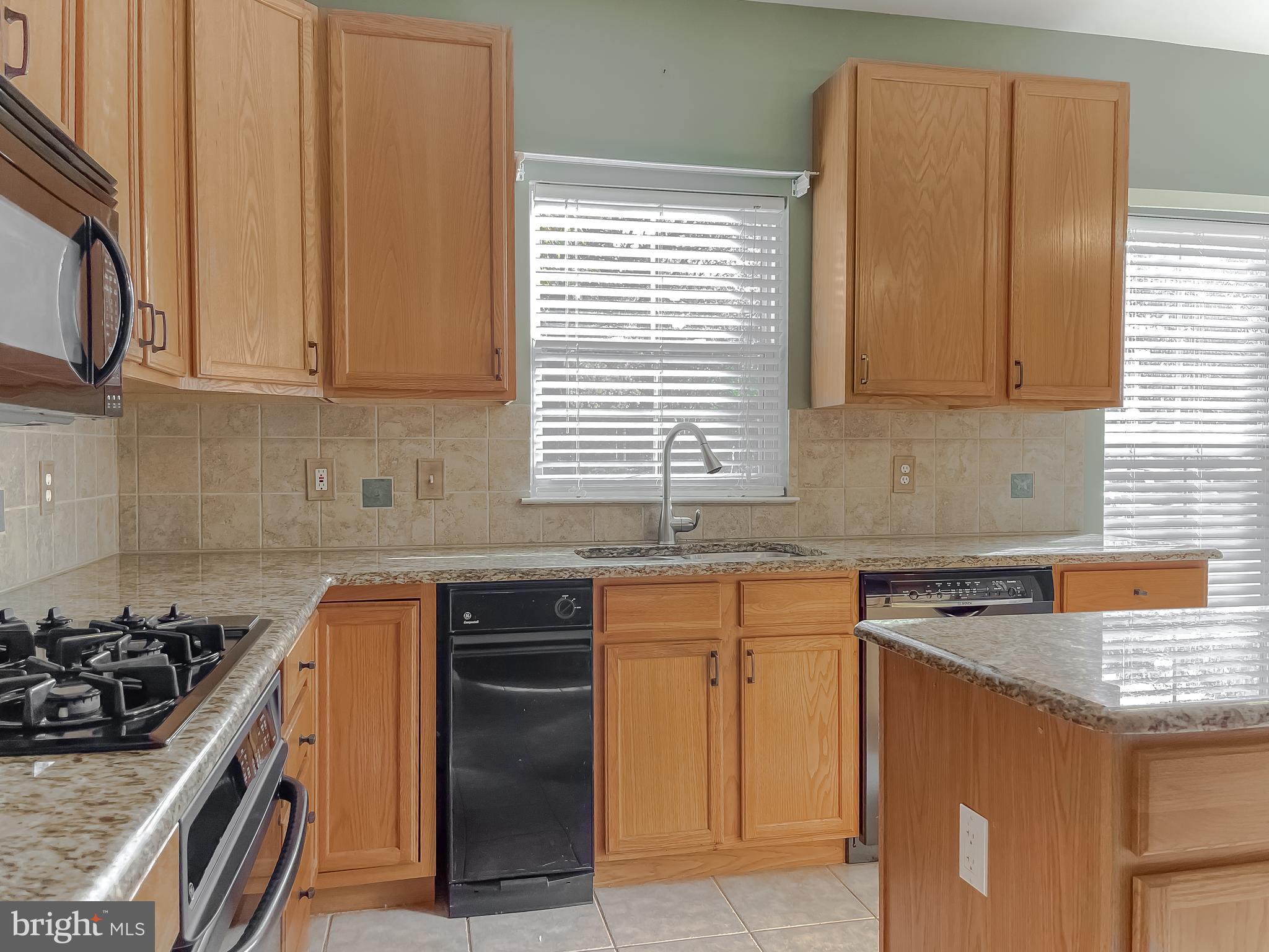 SOLOMANS LANDING CONDOMINIUMS - Residential