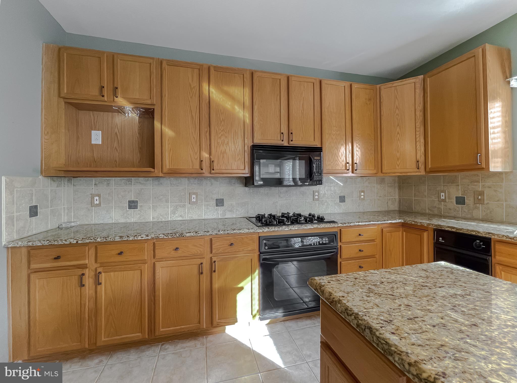 SOLOMANS LANDING CONDOMINIUMS - Residential