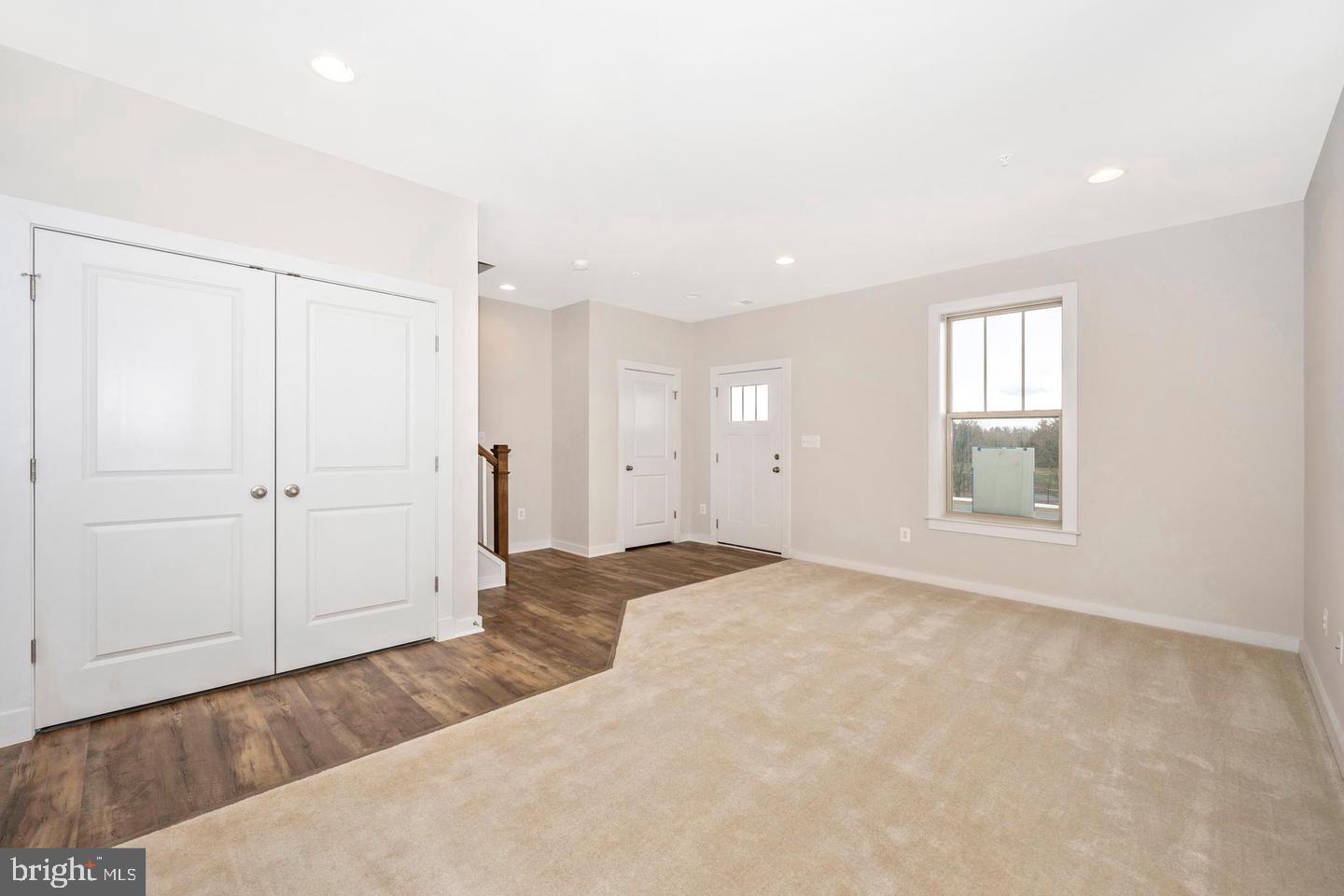 VILLAGES OF URBANA - Residential