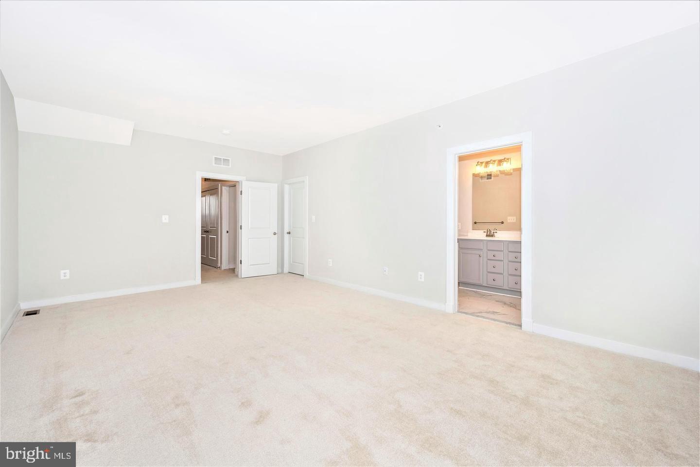 VILLAGES OF URBANA - Residential