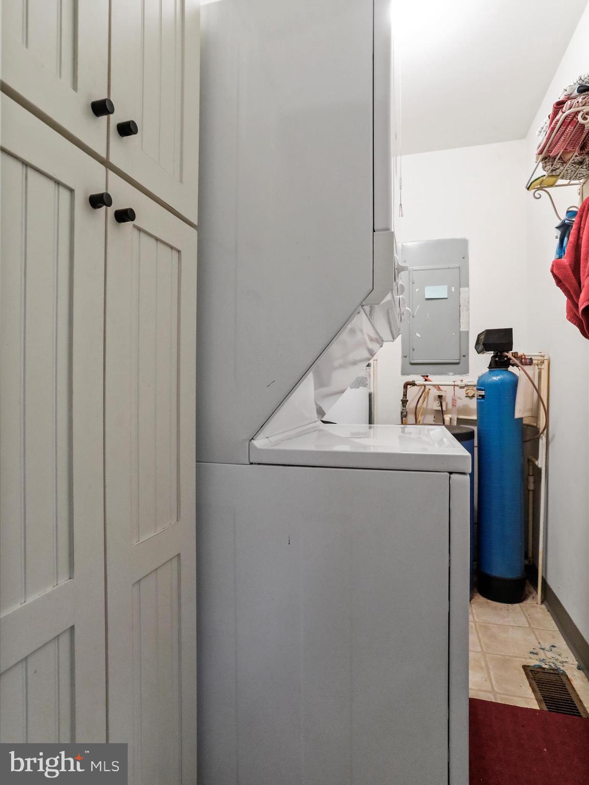 SEELY PINE ACRES - Residential