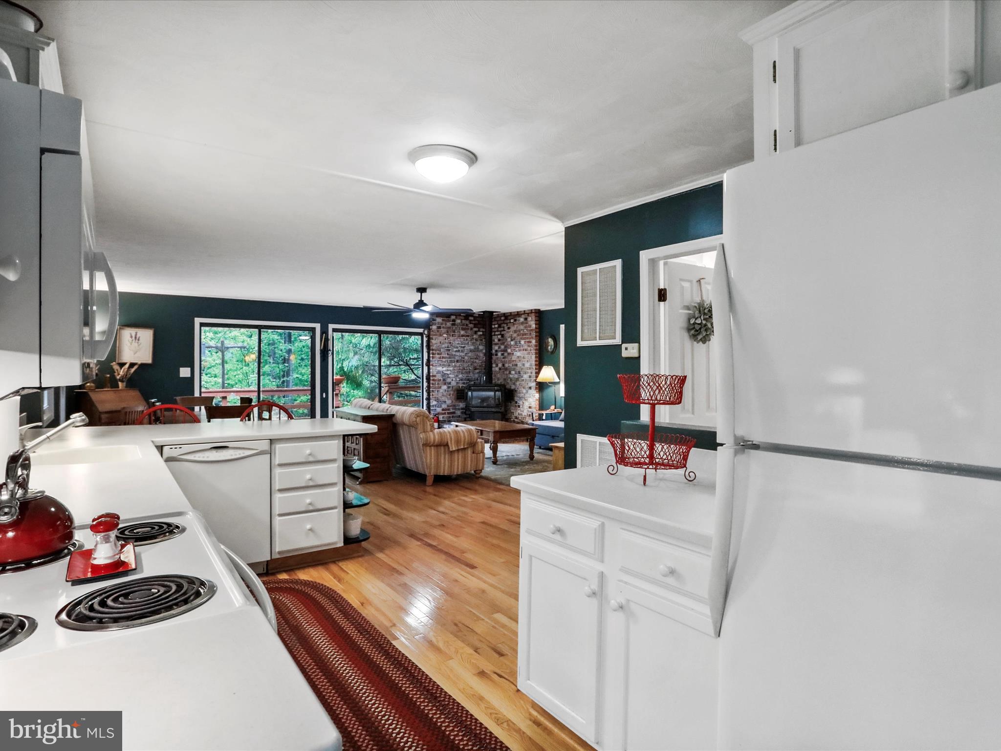 SEELY PINE ACRES - Residential