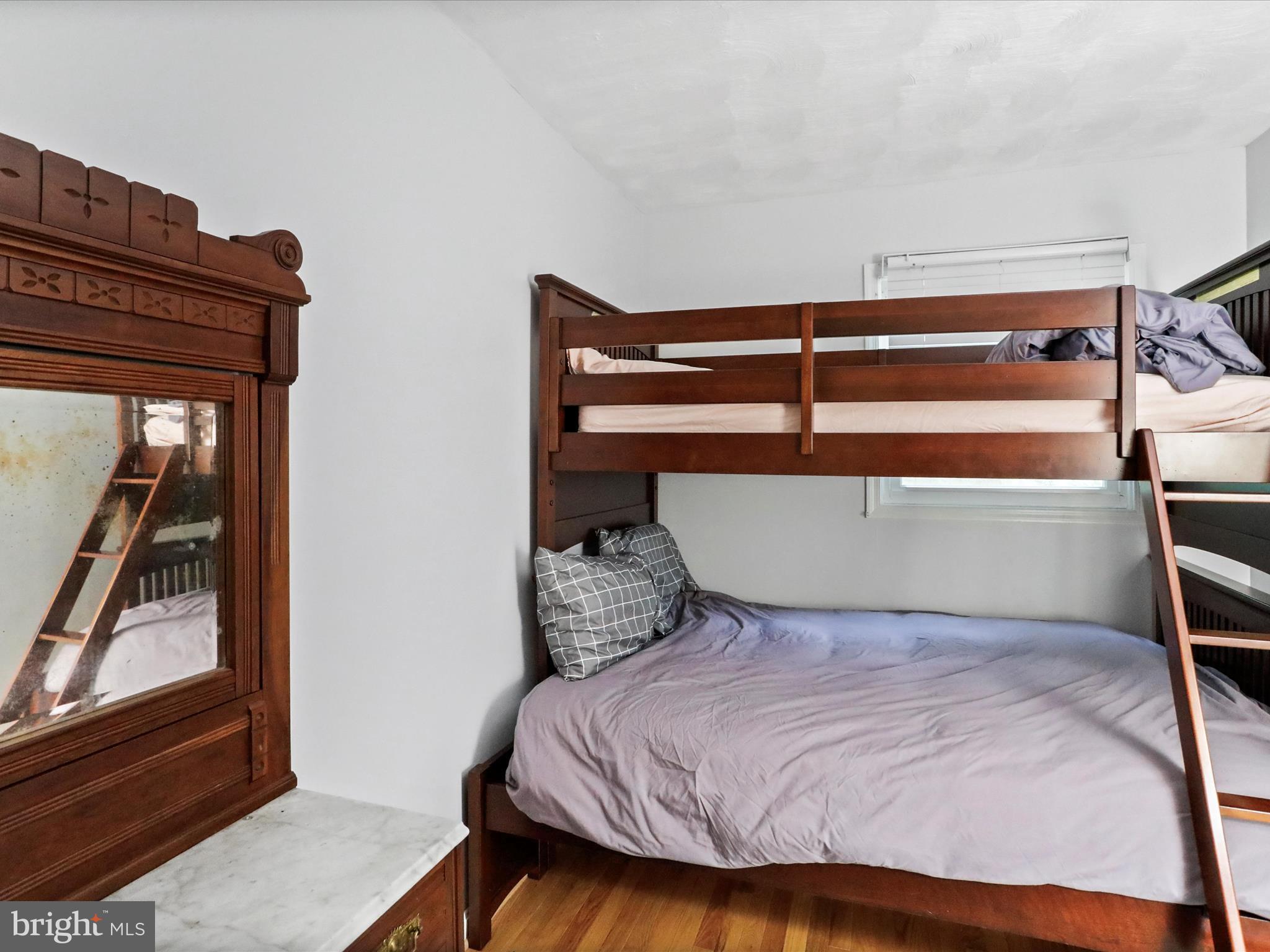 SEELY PINE ACRES - Residential