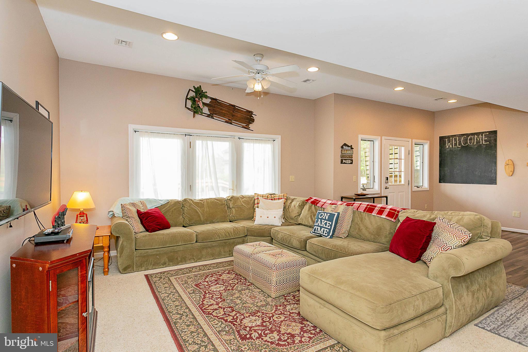 TRADERS LANDING - Residential