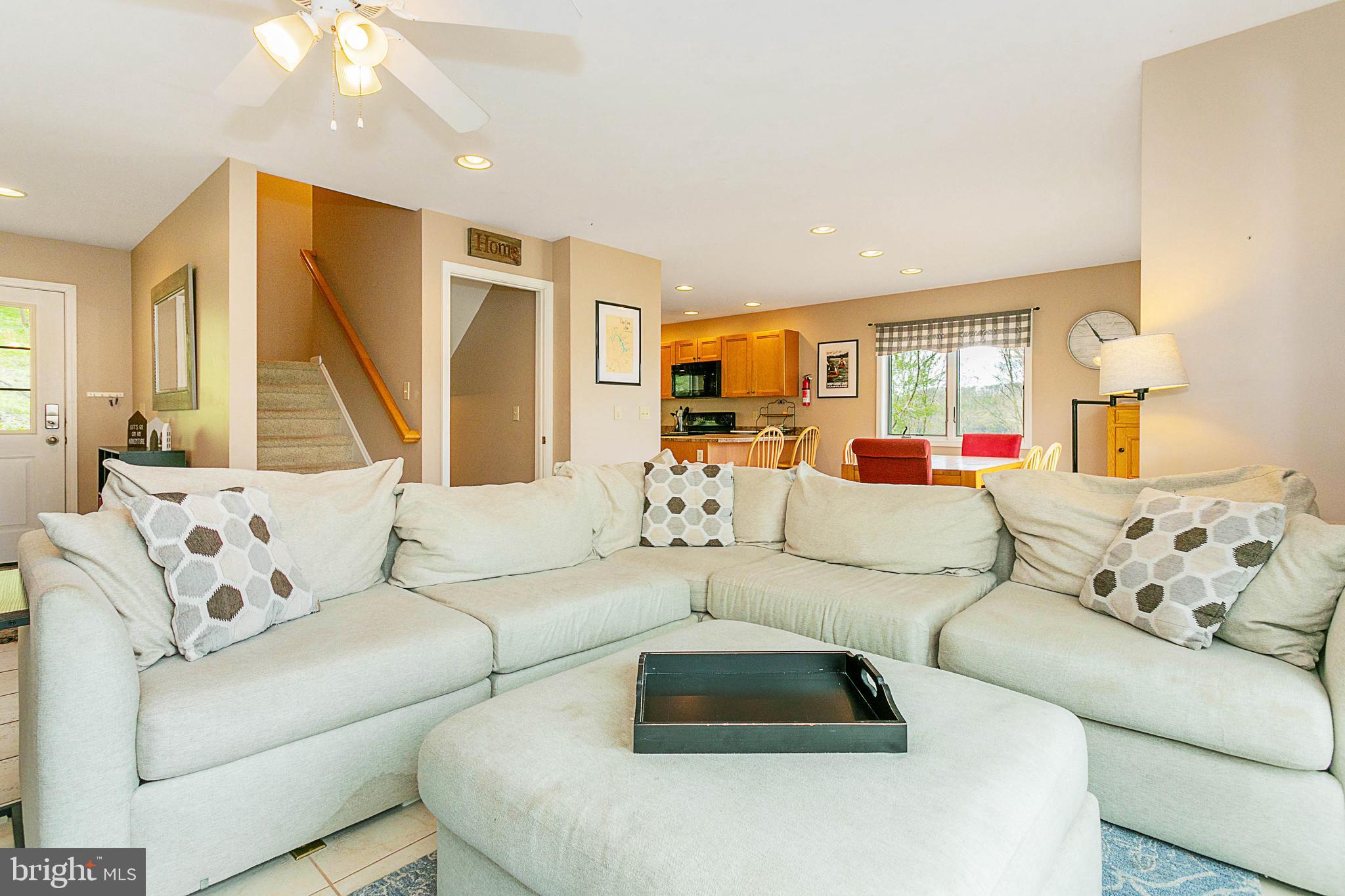 TRADERS LANDING - Residential