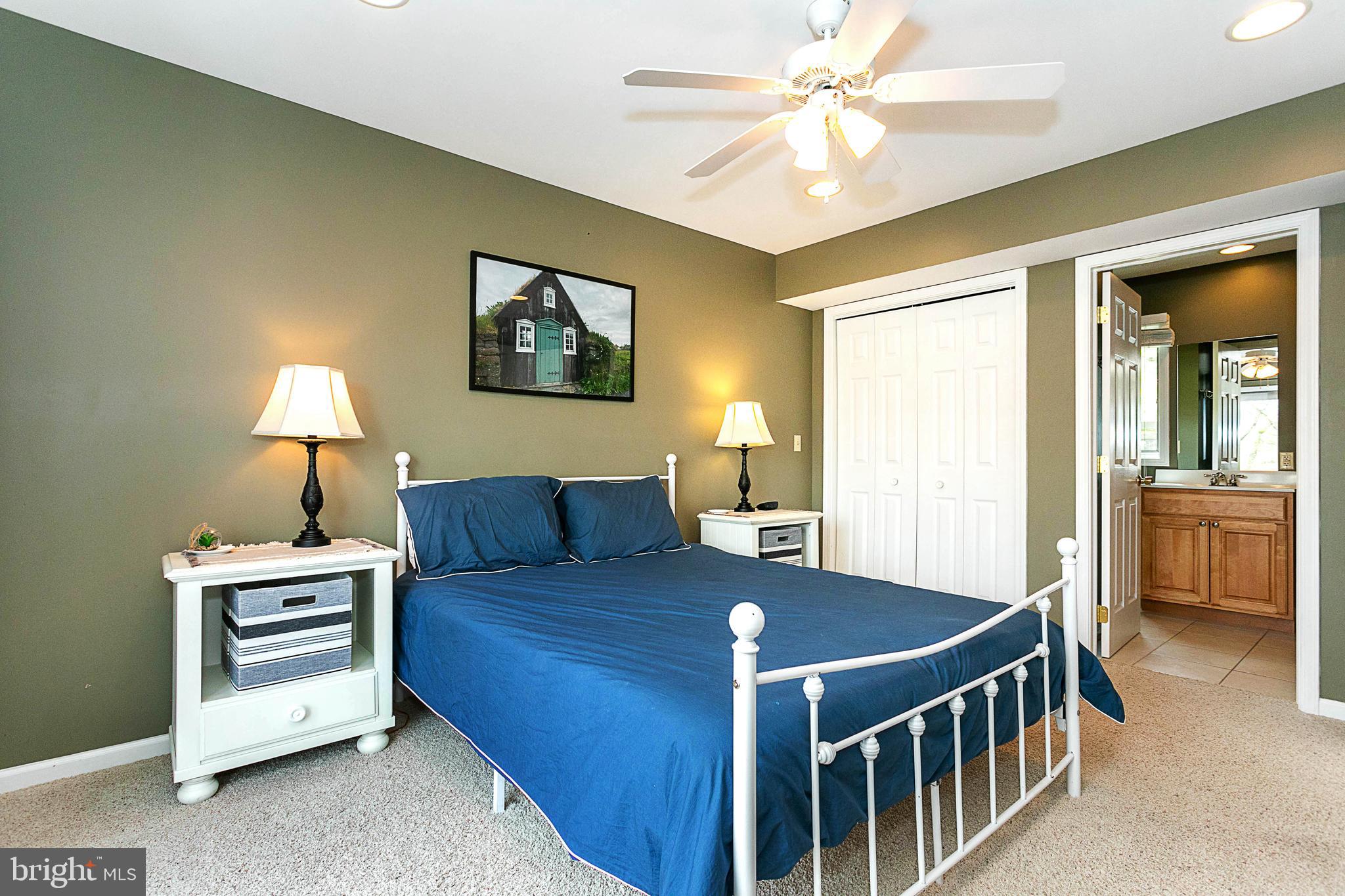 TRADERS LANDING - Residential