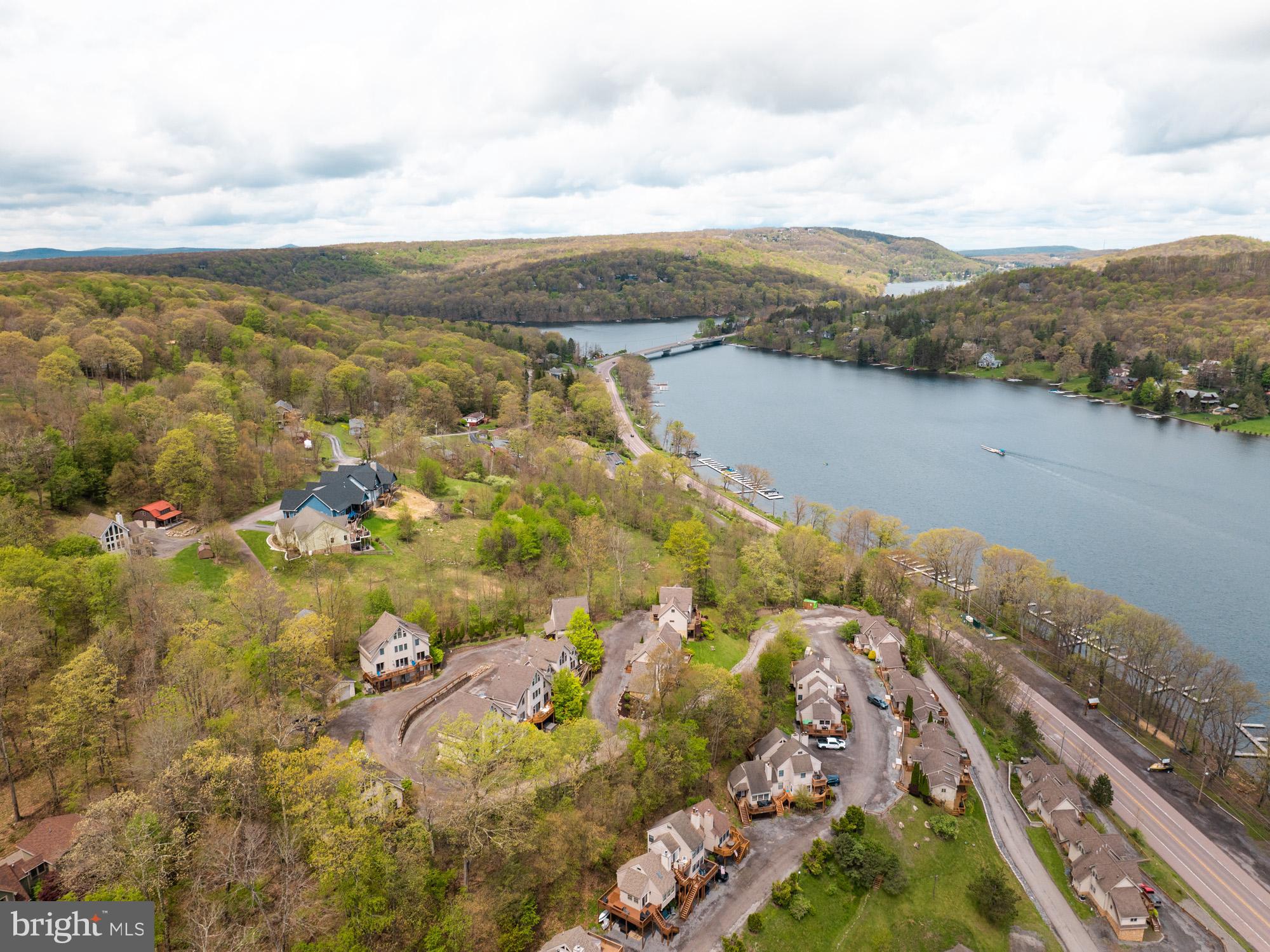 TRADERS LANDING - Residential