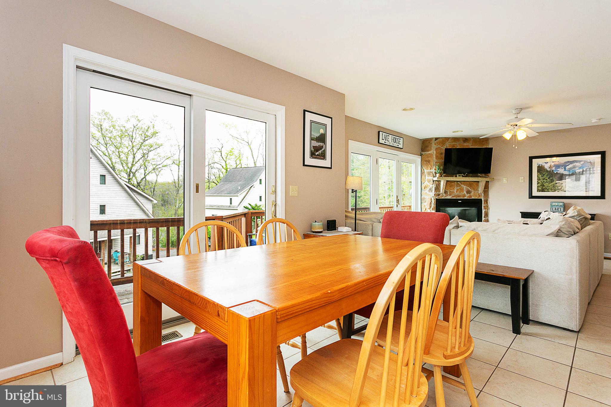 TRADERS LANDING - Residential