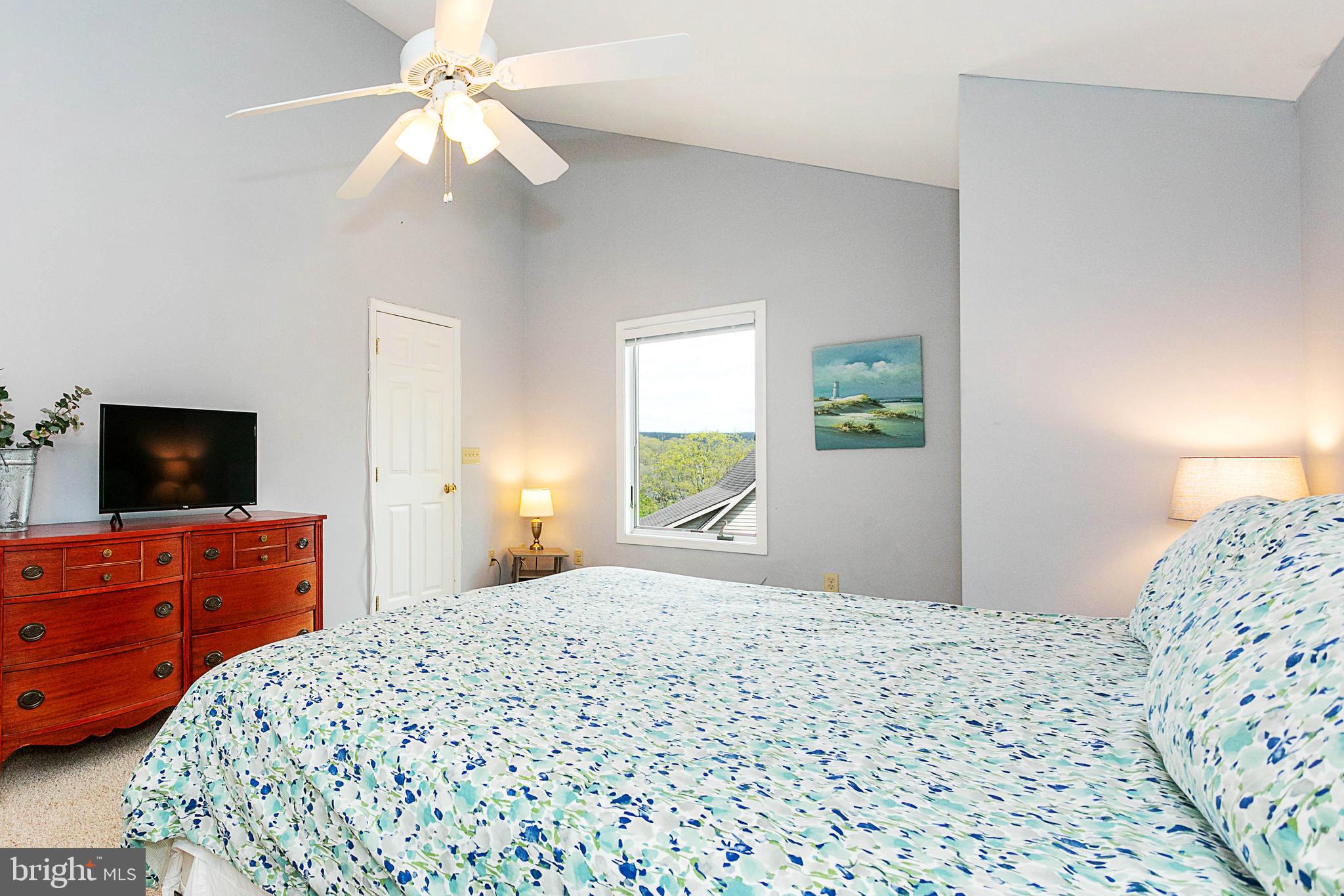 TRADERS LANDING - Residential