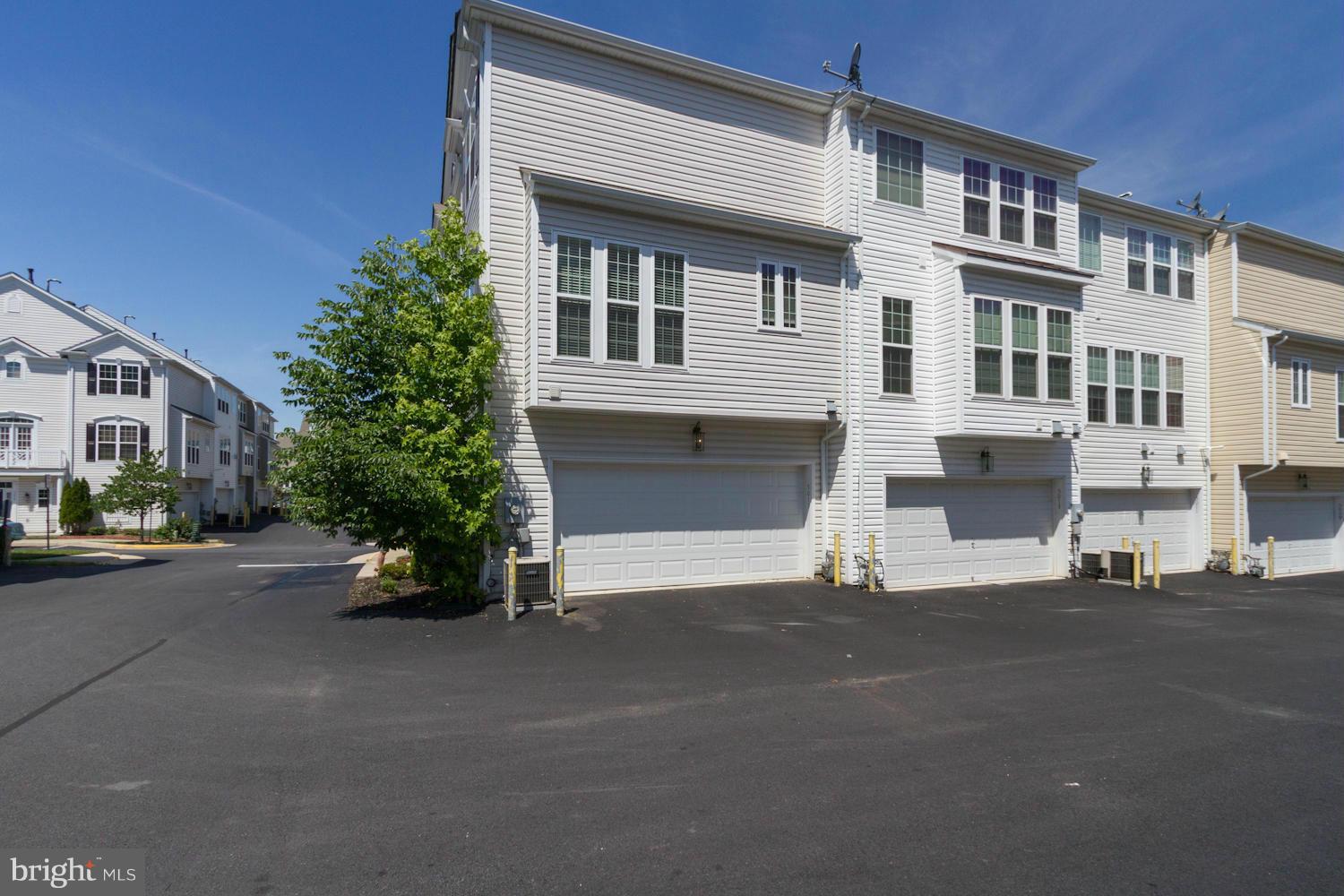 FAIRCREST - Residential Lease